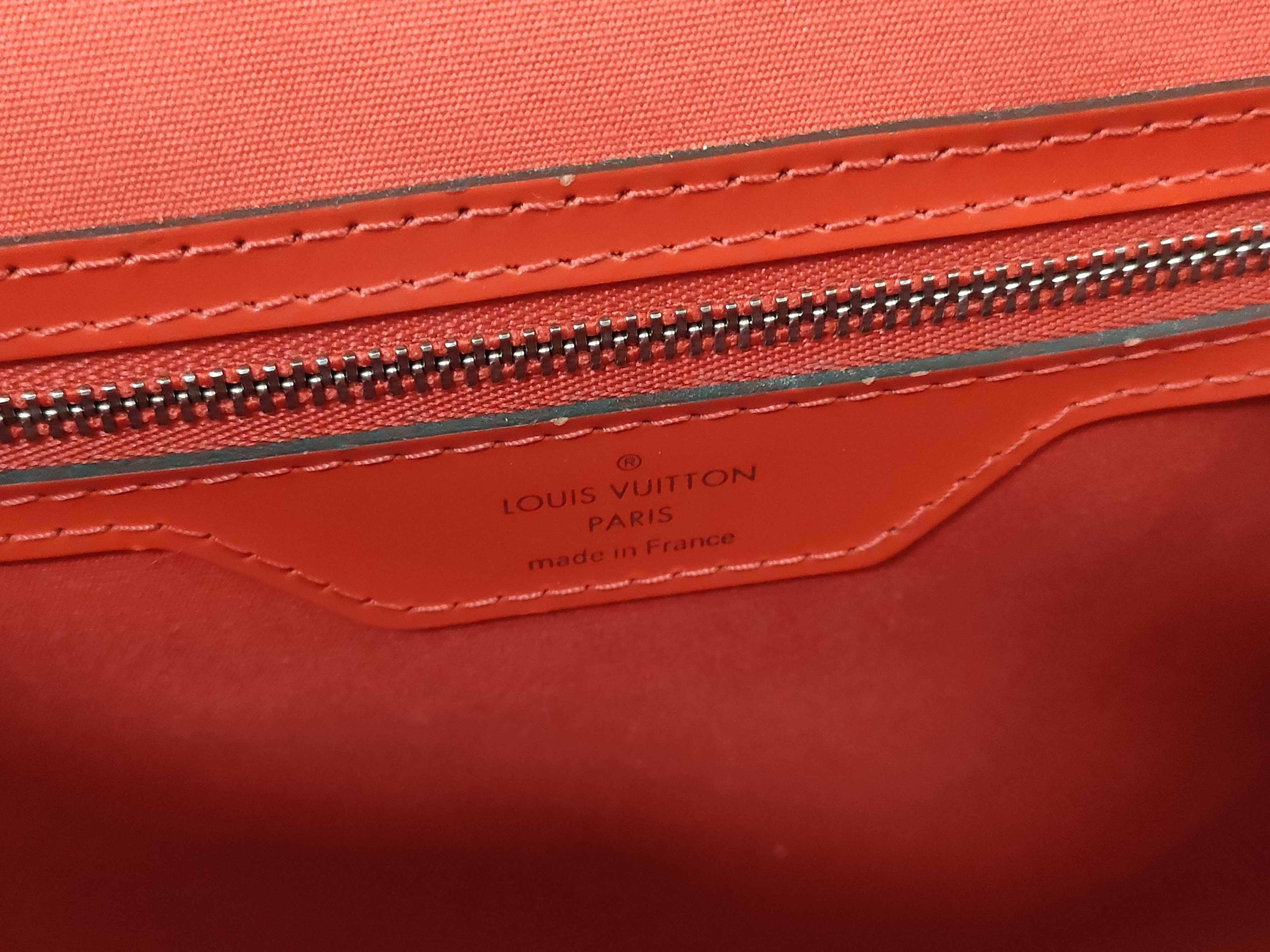 Epi Leather Shoulder Bag Handbag — view 13