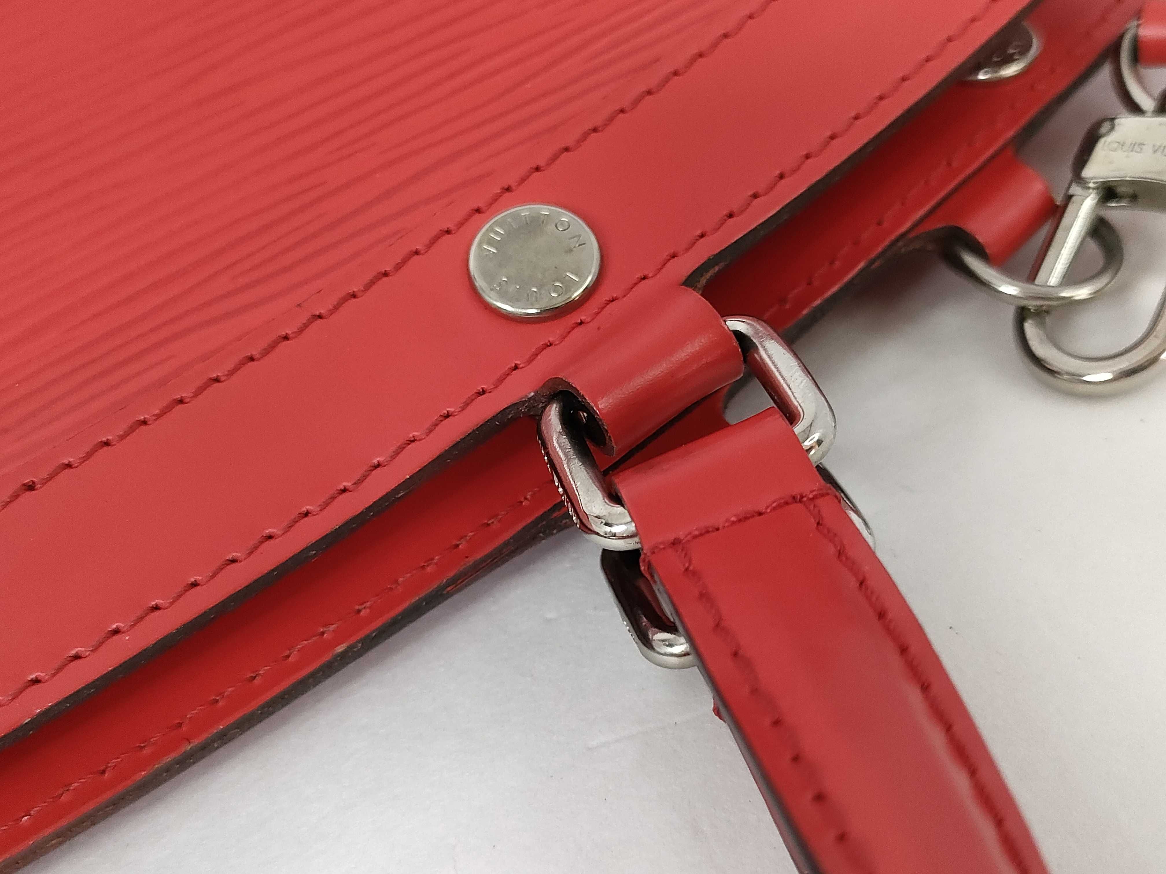 Epi Leather Shoulder Bag Handbag — view 5