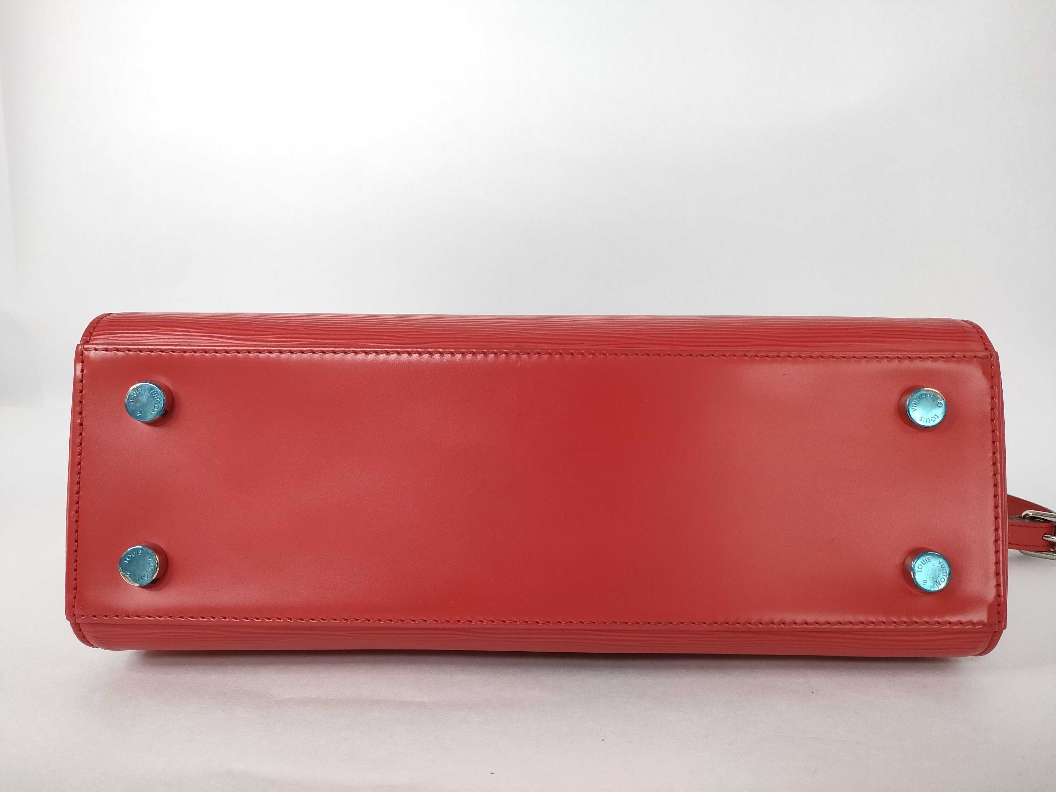 Epi Leather Shoulder Bag Handbag — view 10