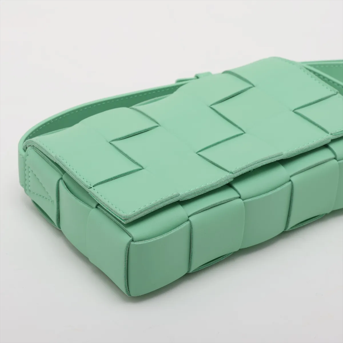 Cassette Leather Shoulder Bag, Green — view 4