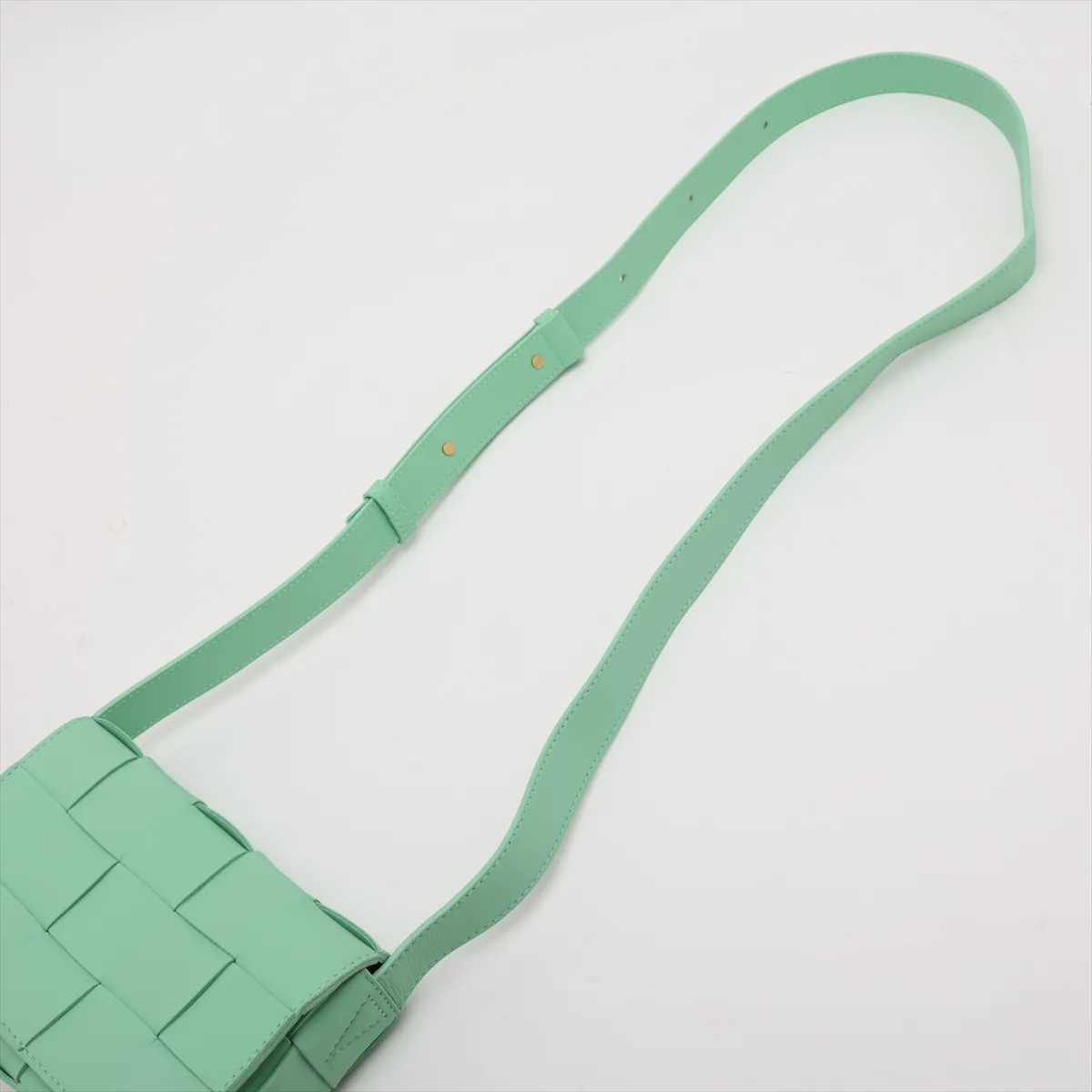 Cassette Leather Shoulder Bag, Green — view 5