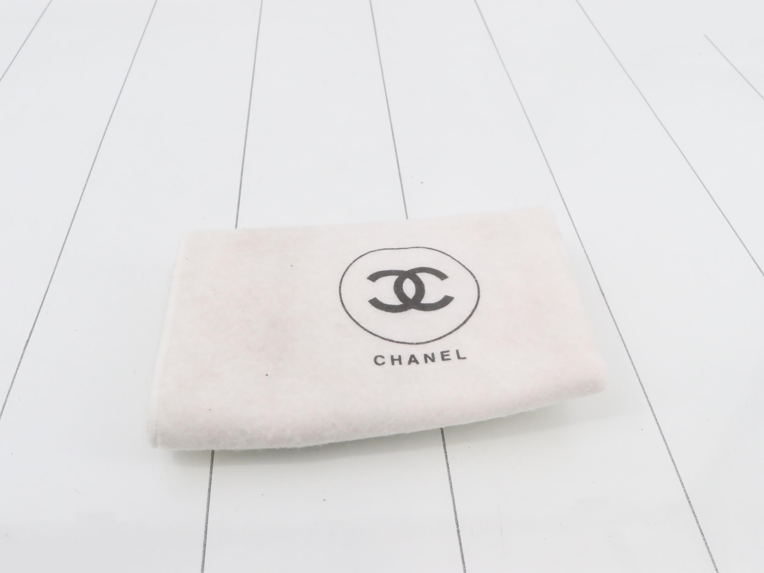 Paris Limited Edition Chain Shoulder Bag — view 7