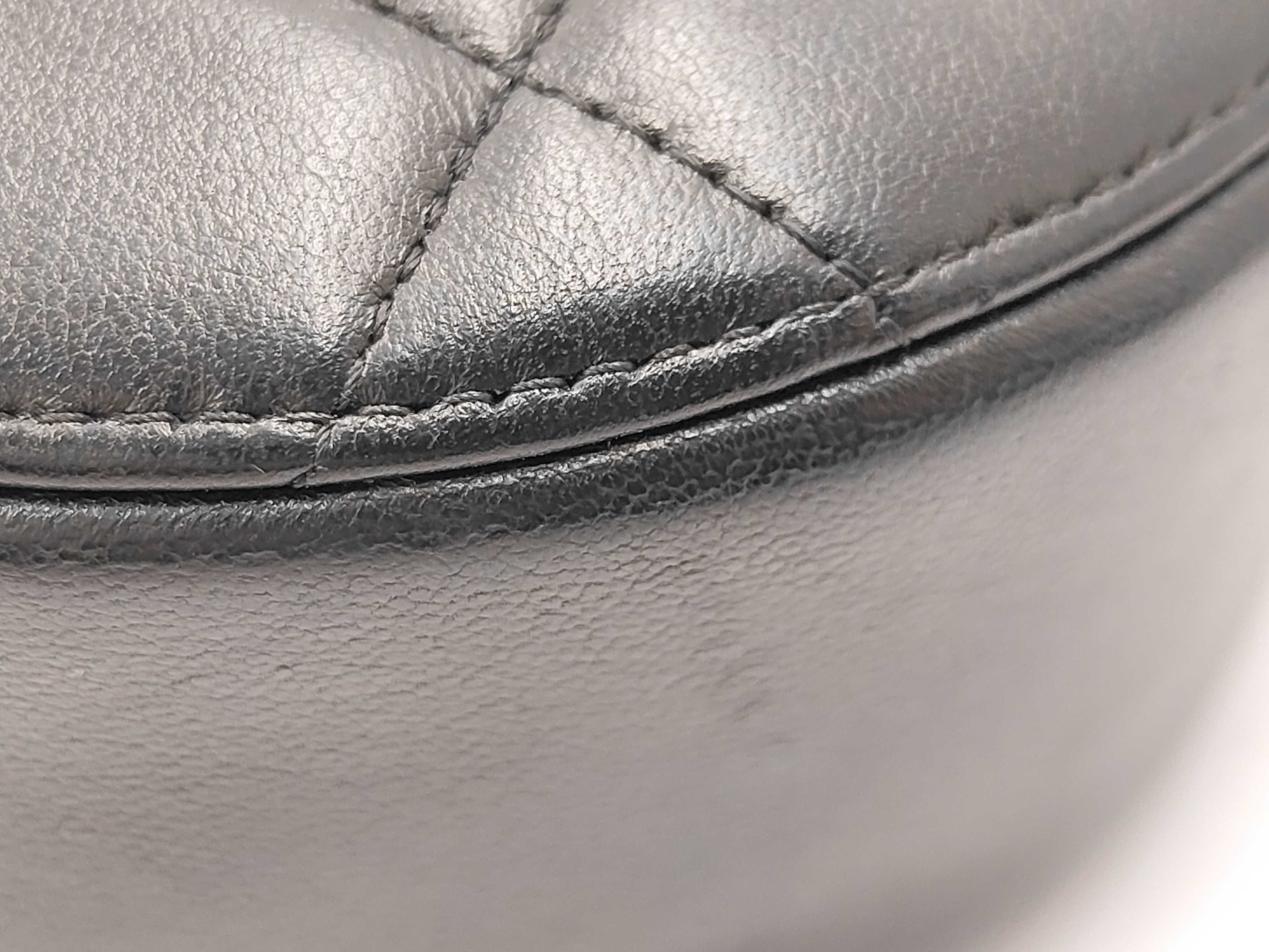 19 Matelassé Shoulder Bag — view 6