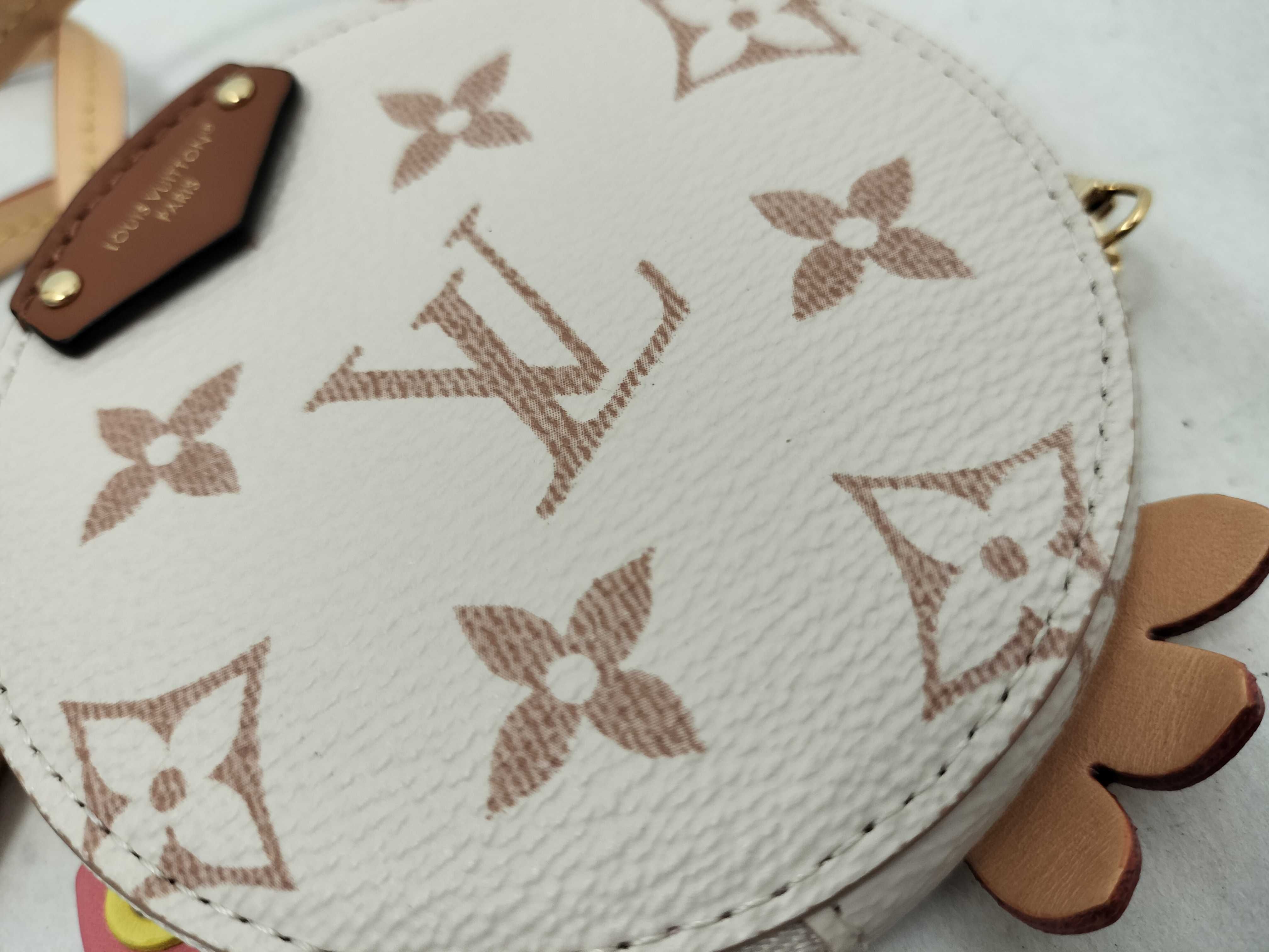 Monogram Dune Phone Holder M29780 Pouch — view 14