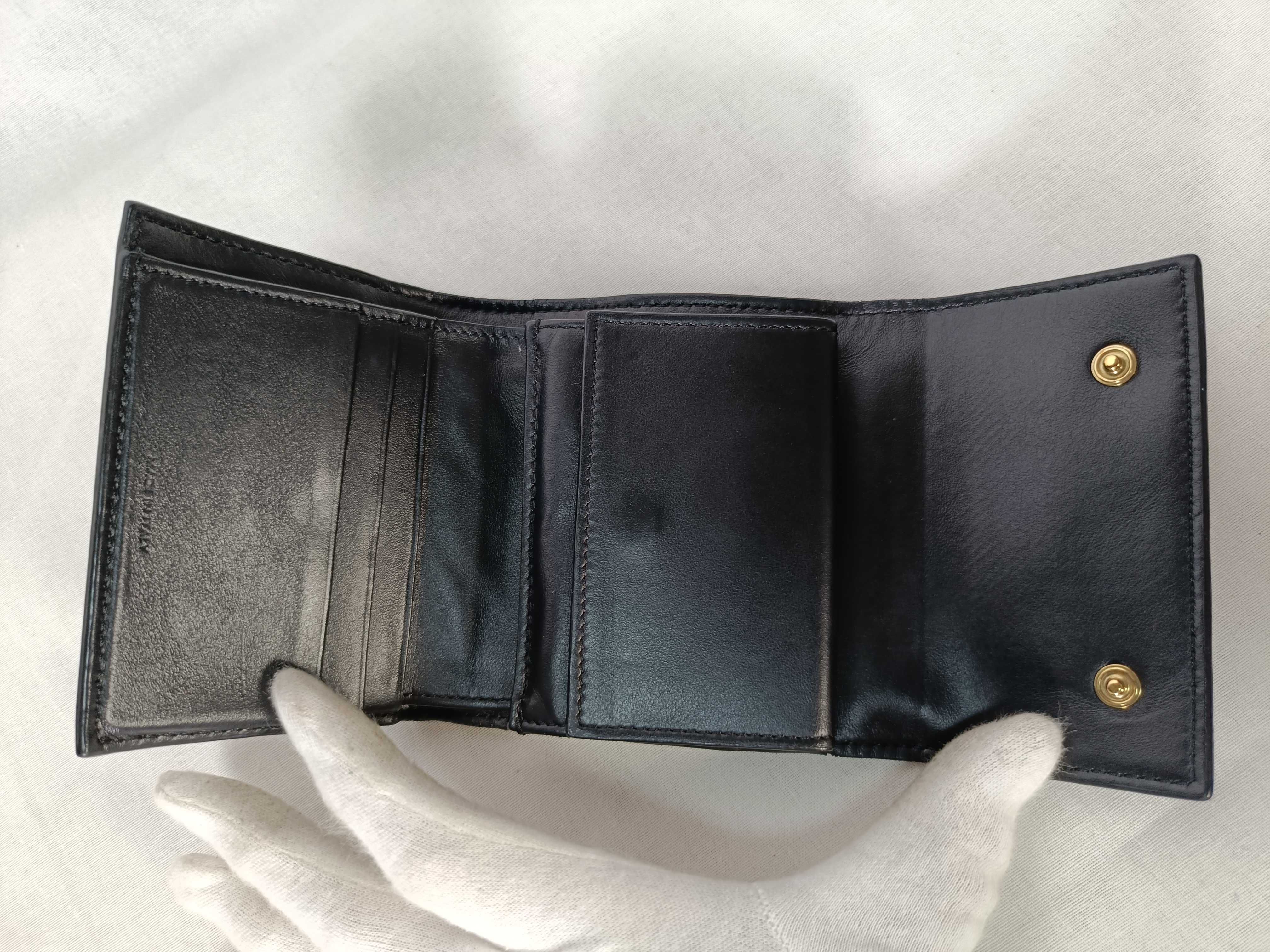 Small Trifold Wallet / Purse — view 7