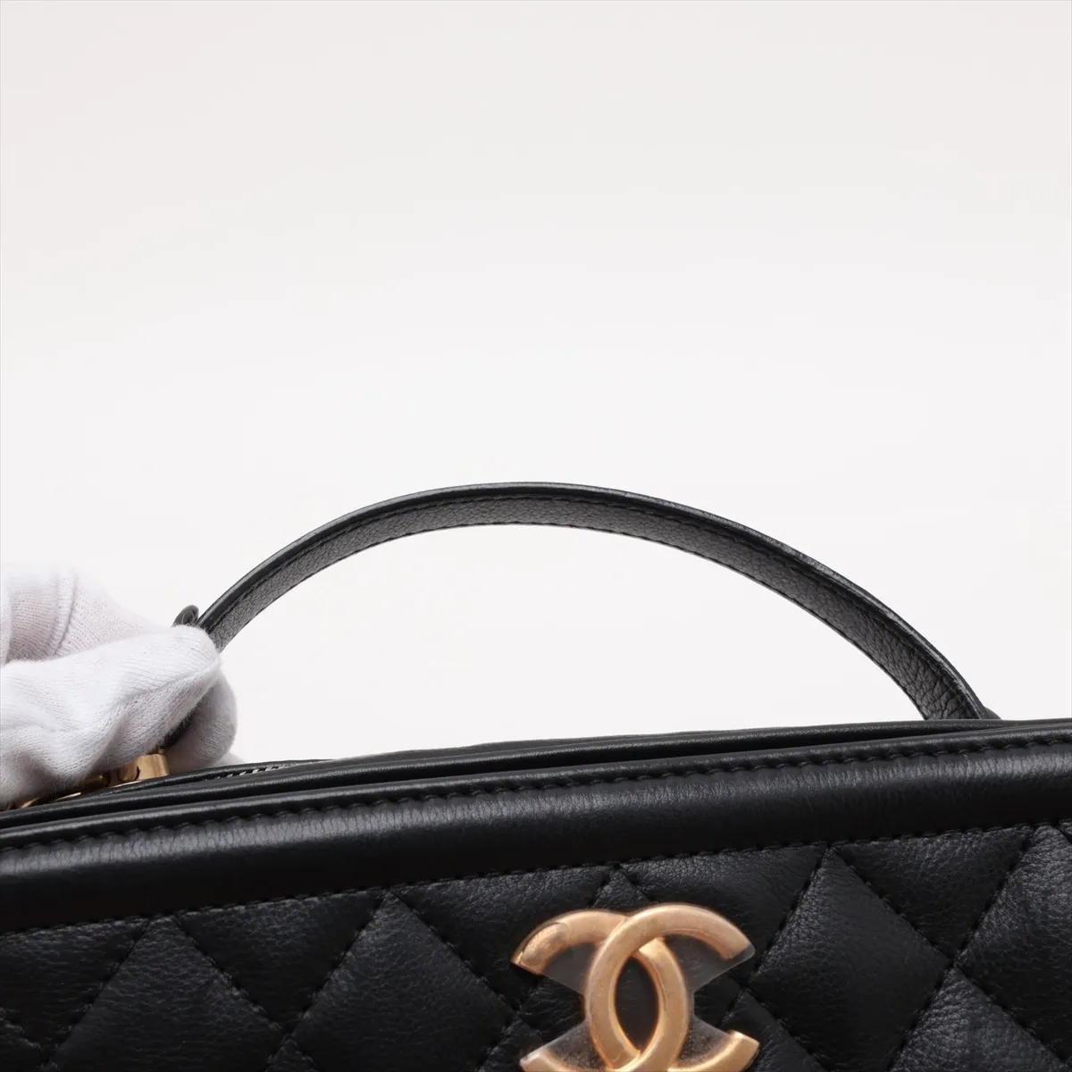 Matelassé Lambskin Chain Shoulder Bag, Black with Gold Hardware, 26715680, Serial Number 26 — view 6