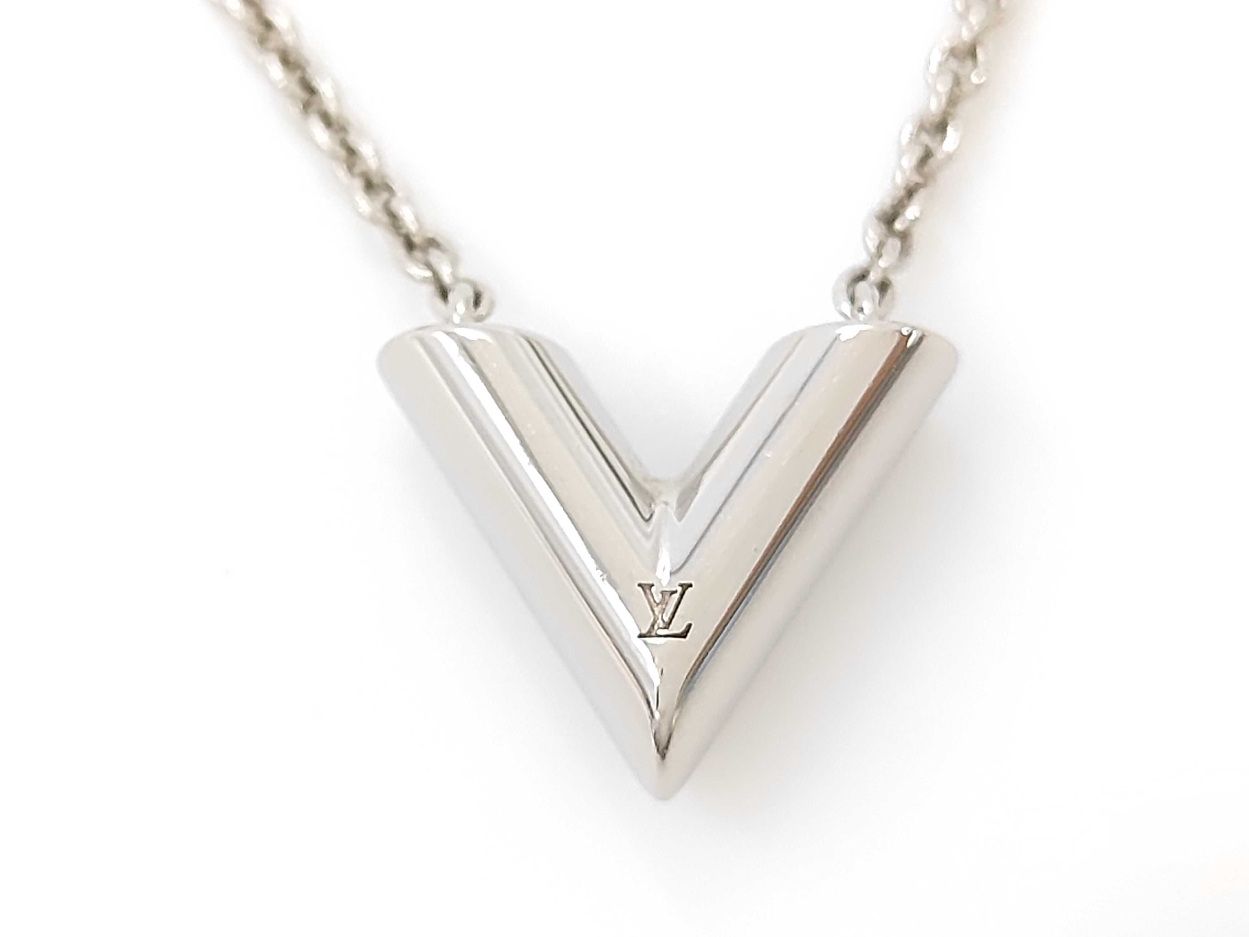 Essential V Necklace M63197 — view 2