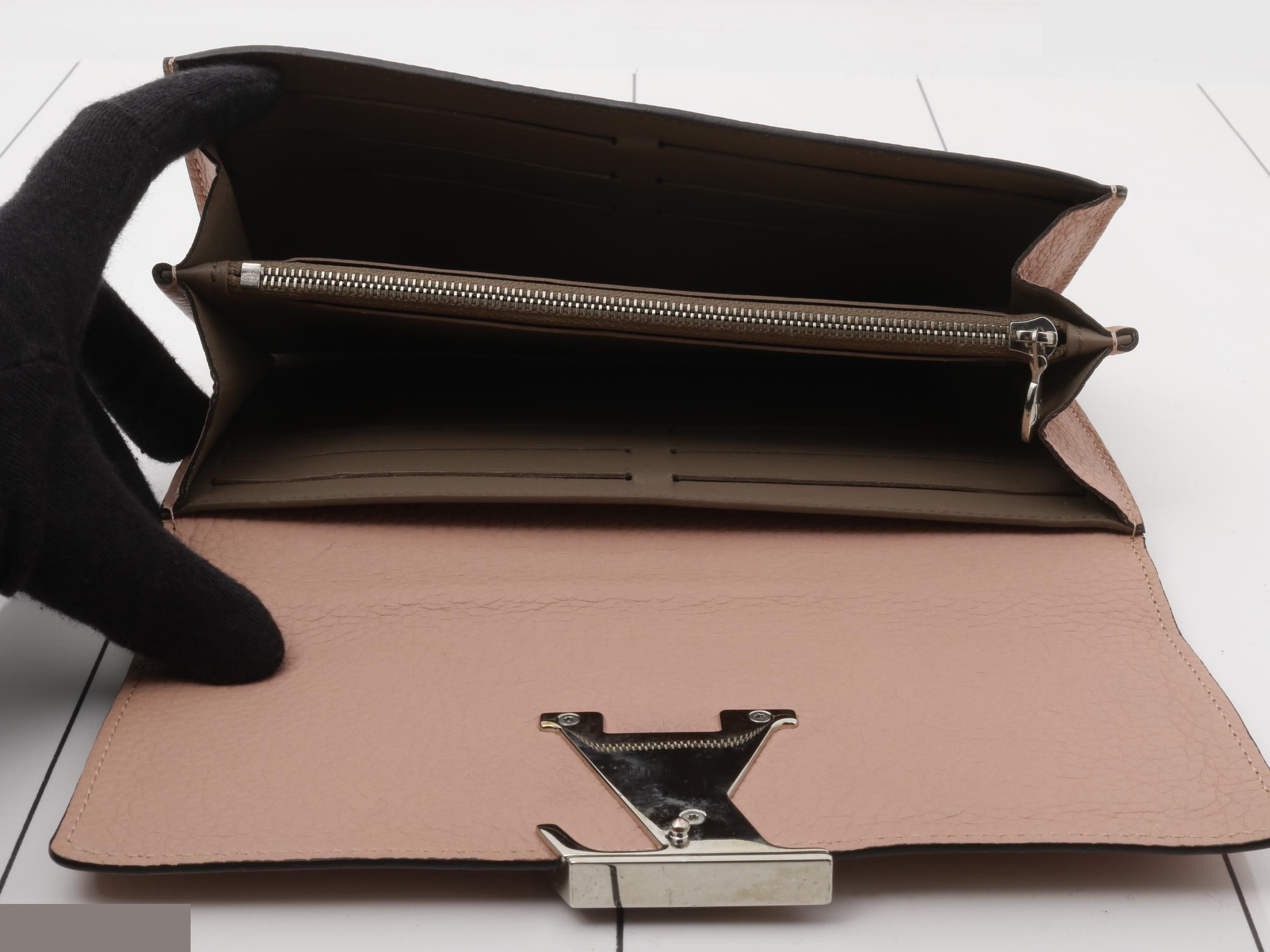 Portefeuille Capucines Magnolia Pink Taurillon Leather Women's Long Wallet — view 4