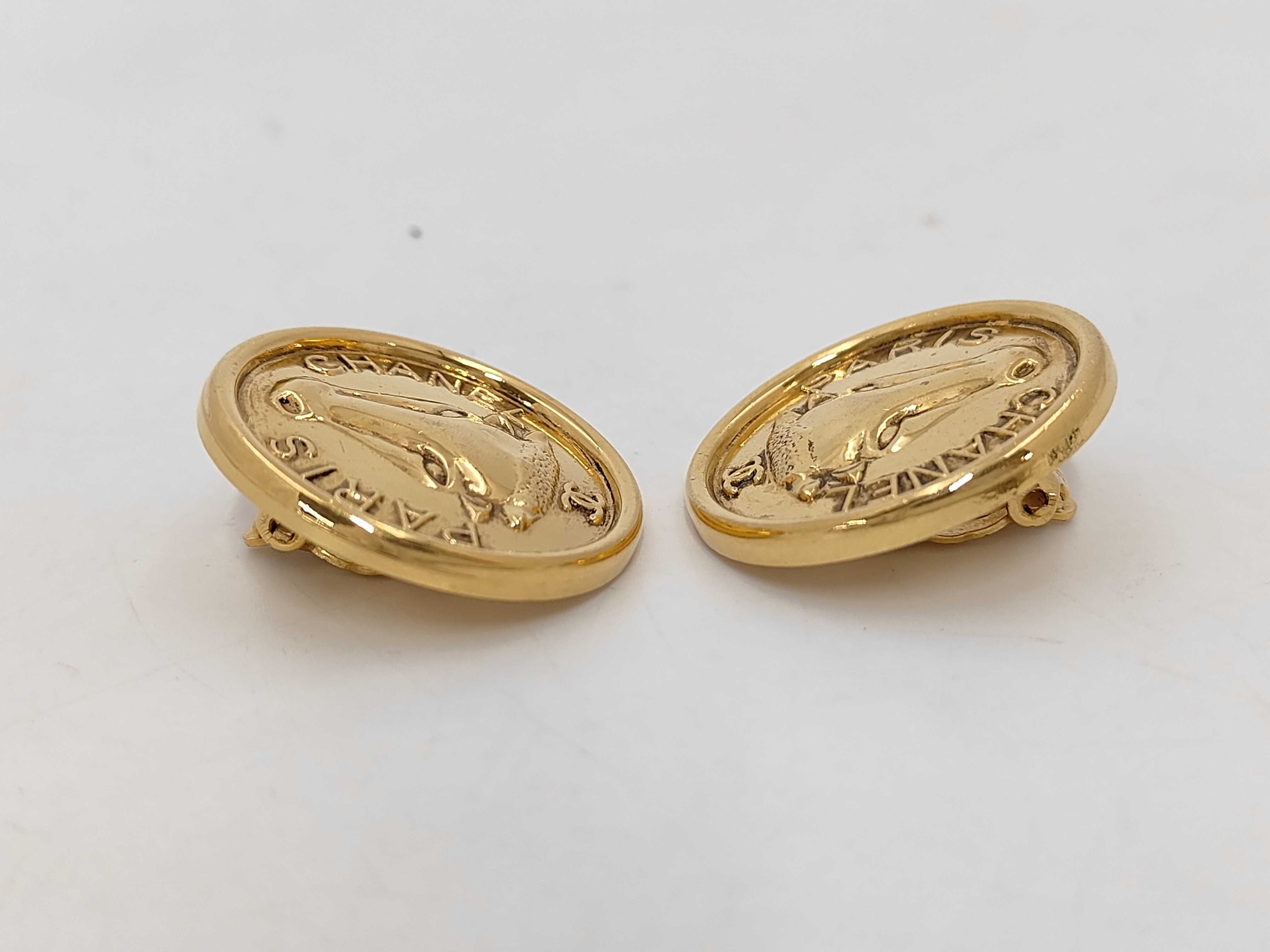Earrings — view 3