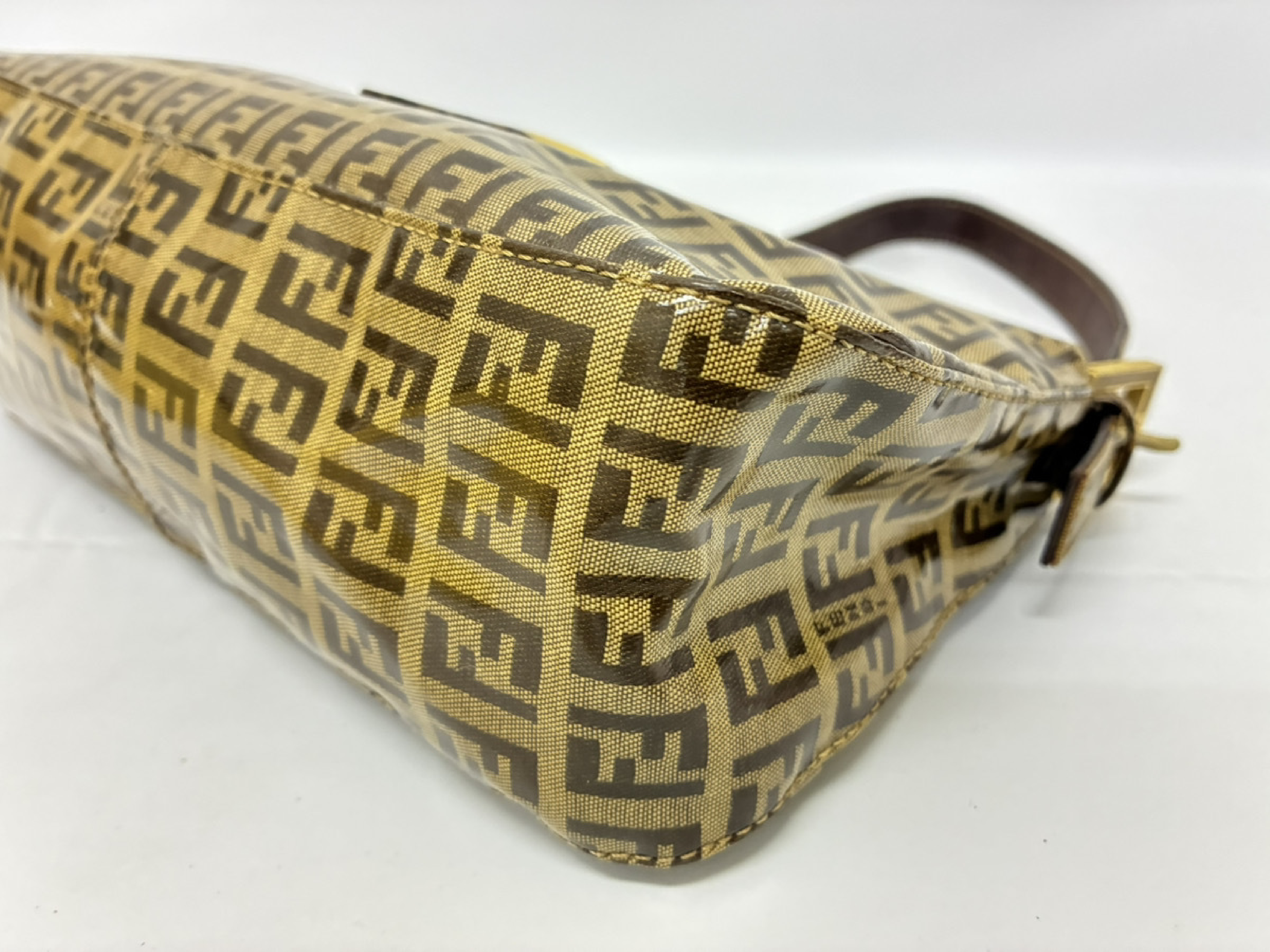 Zucchino Mamma Bucket Patent Handbag — view 4