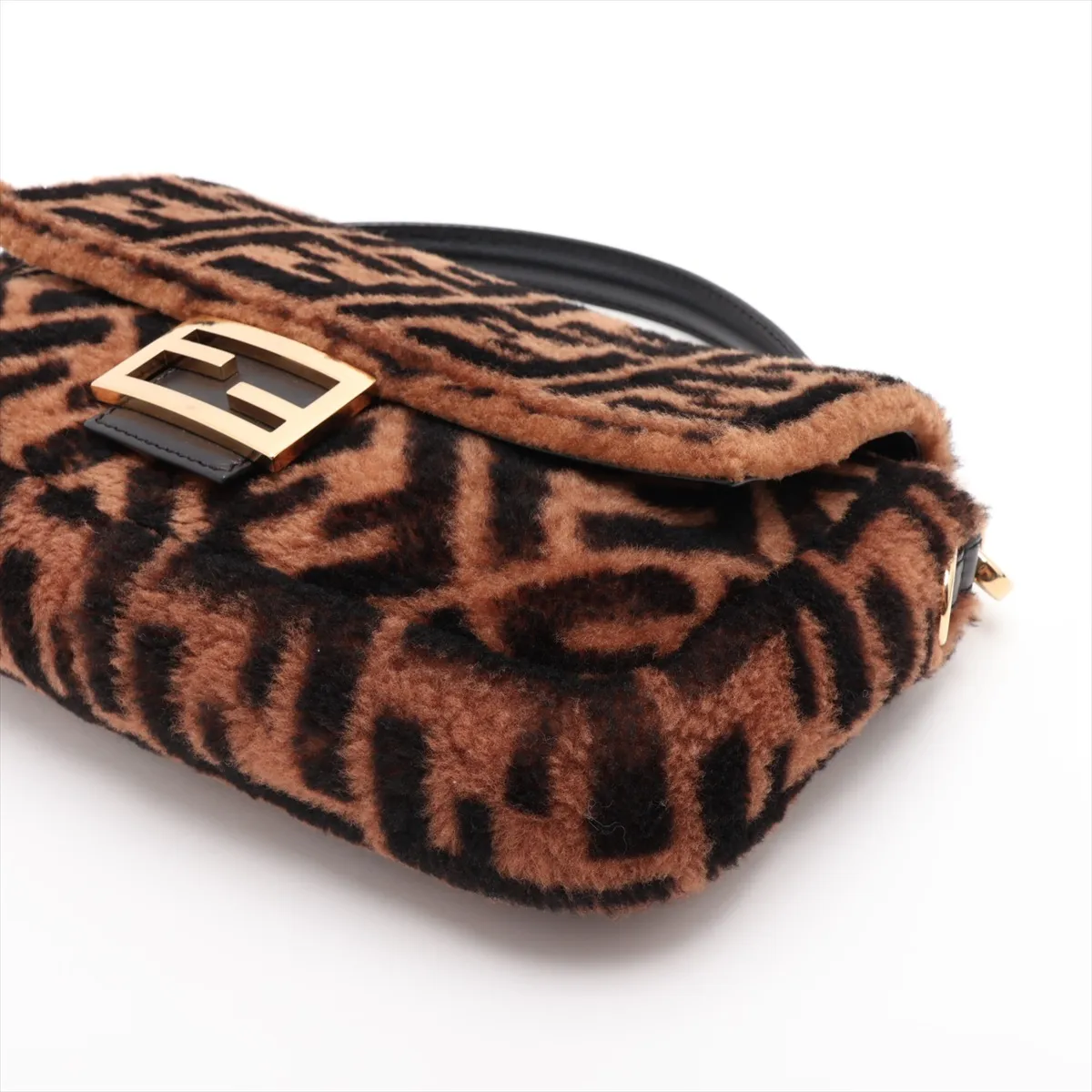 Zucca Baguette 8BR600 Fur x Leather 2-Way Shoulder Bag, Brown — view 3
