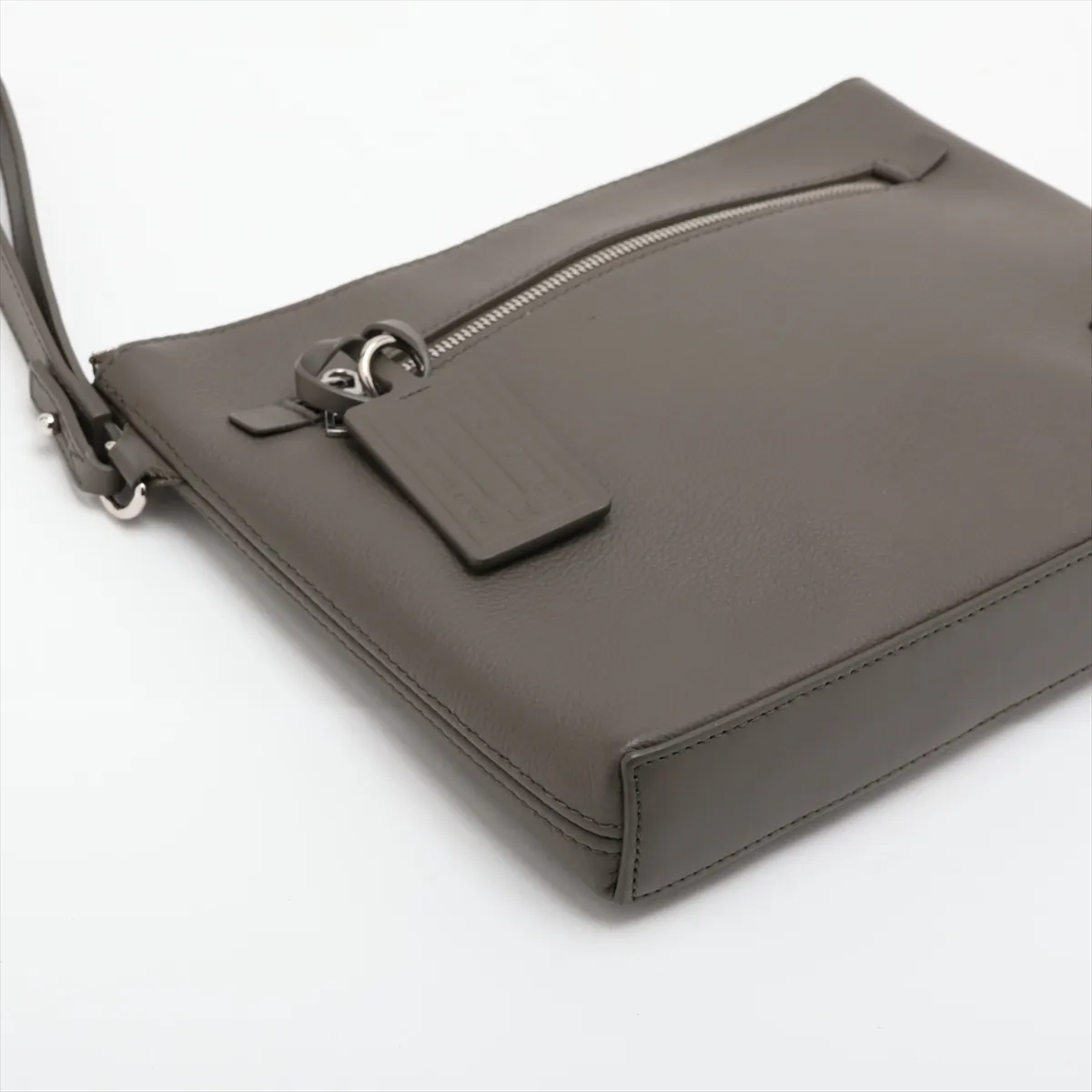 LV Aerogram Takeoff Pouch M81735 Khaki (RFID detected) — view 4