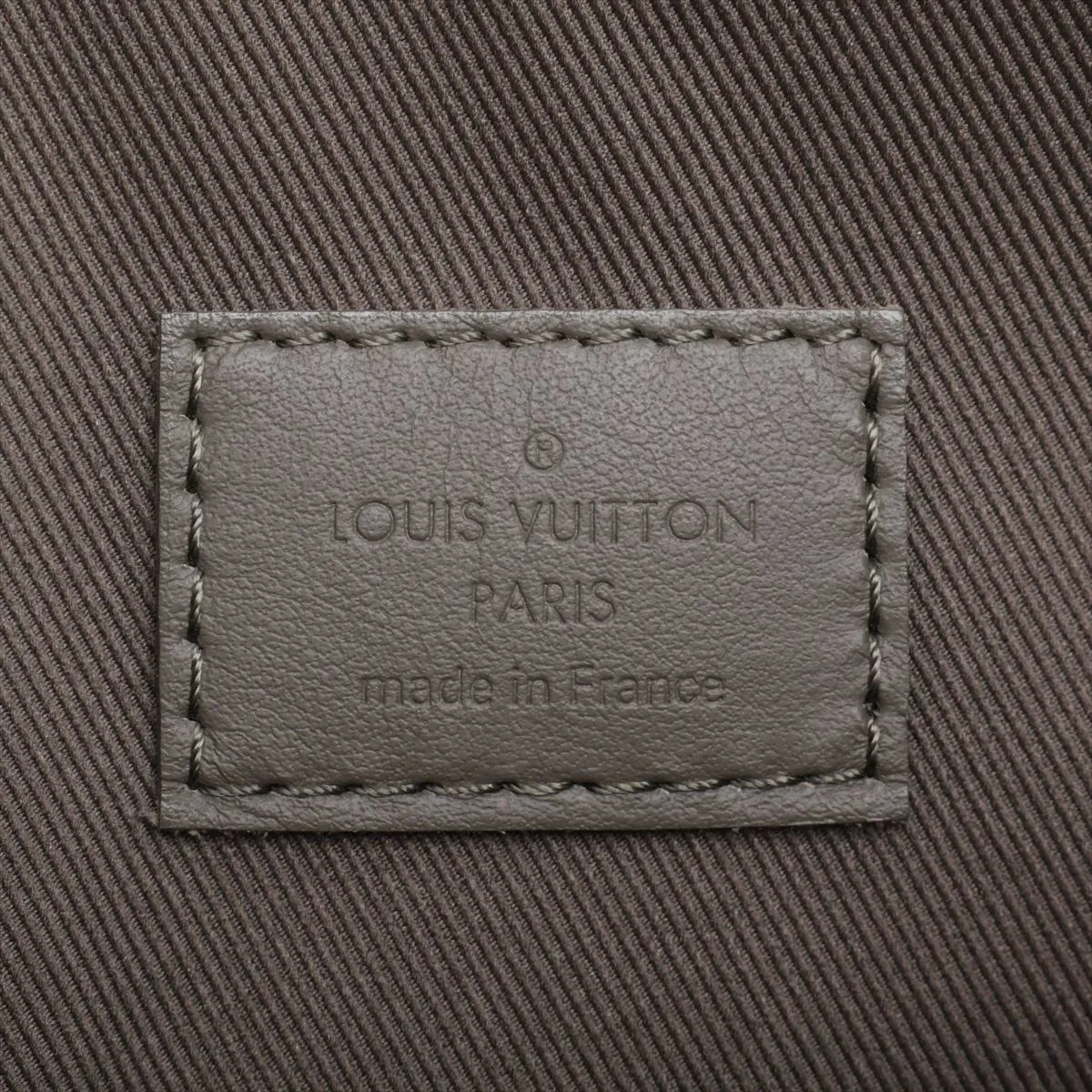 LV Aerogram Takeoff Pouch M81735 Khaki (RFID detected) — view 7