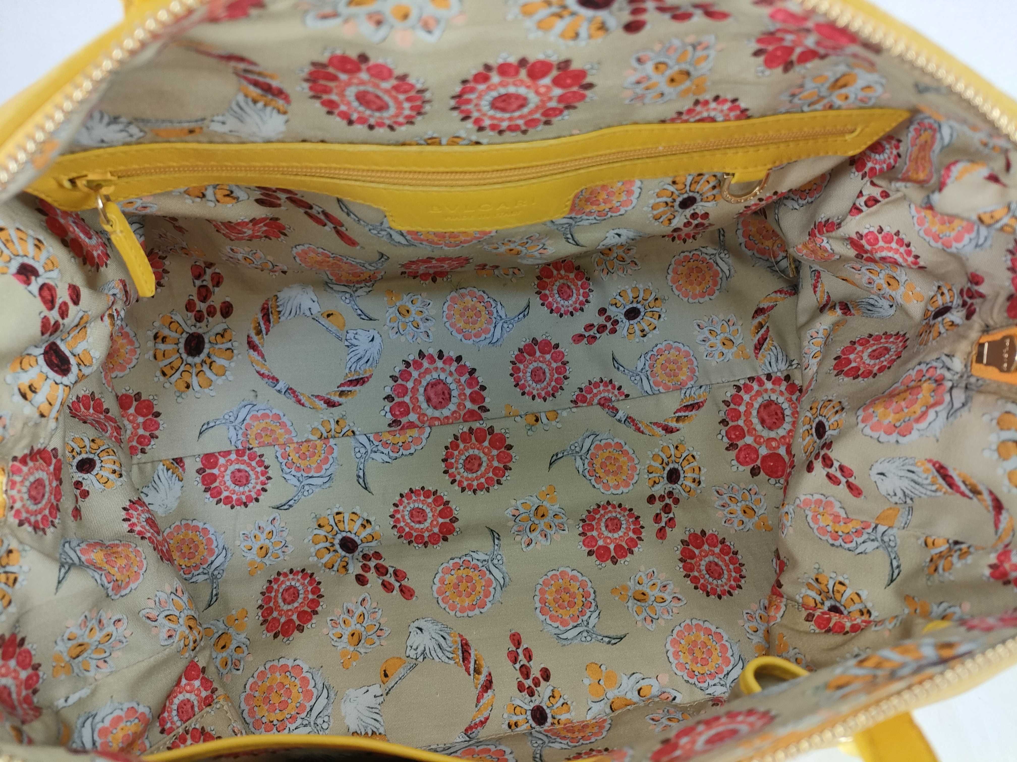 Collezione Leather Tote Bag, Yellow Handbag — view 11