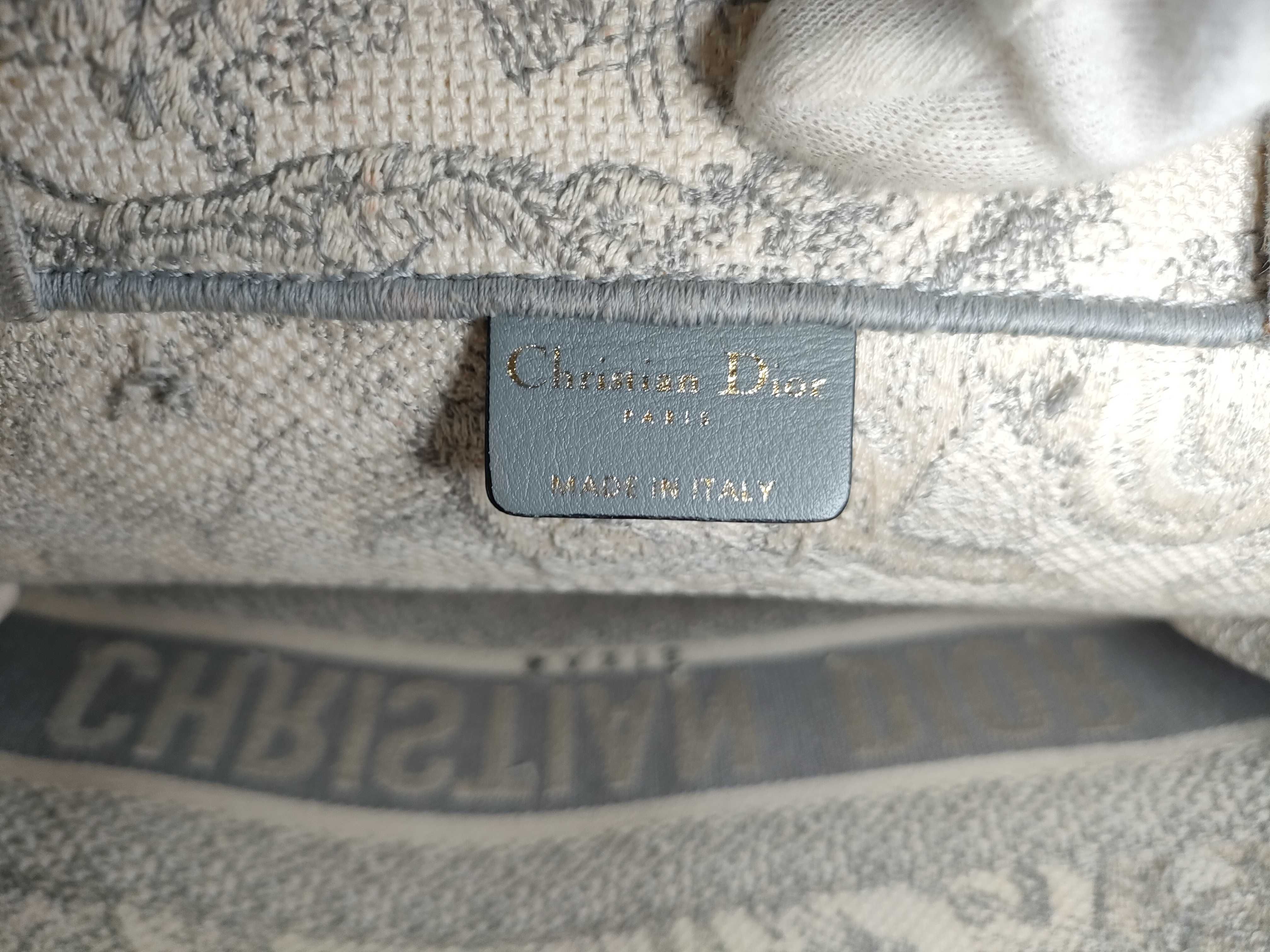 Book Tote Medium with Initials — view 10