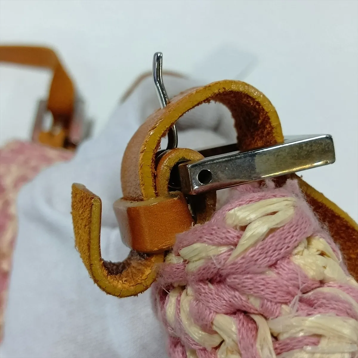 Raffia x Leather Shoulder Bag, Pink x Beige — view 14