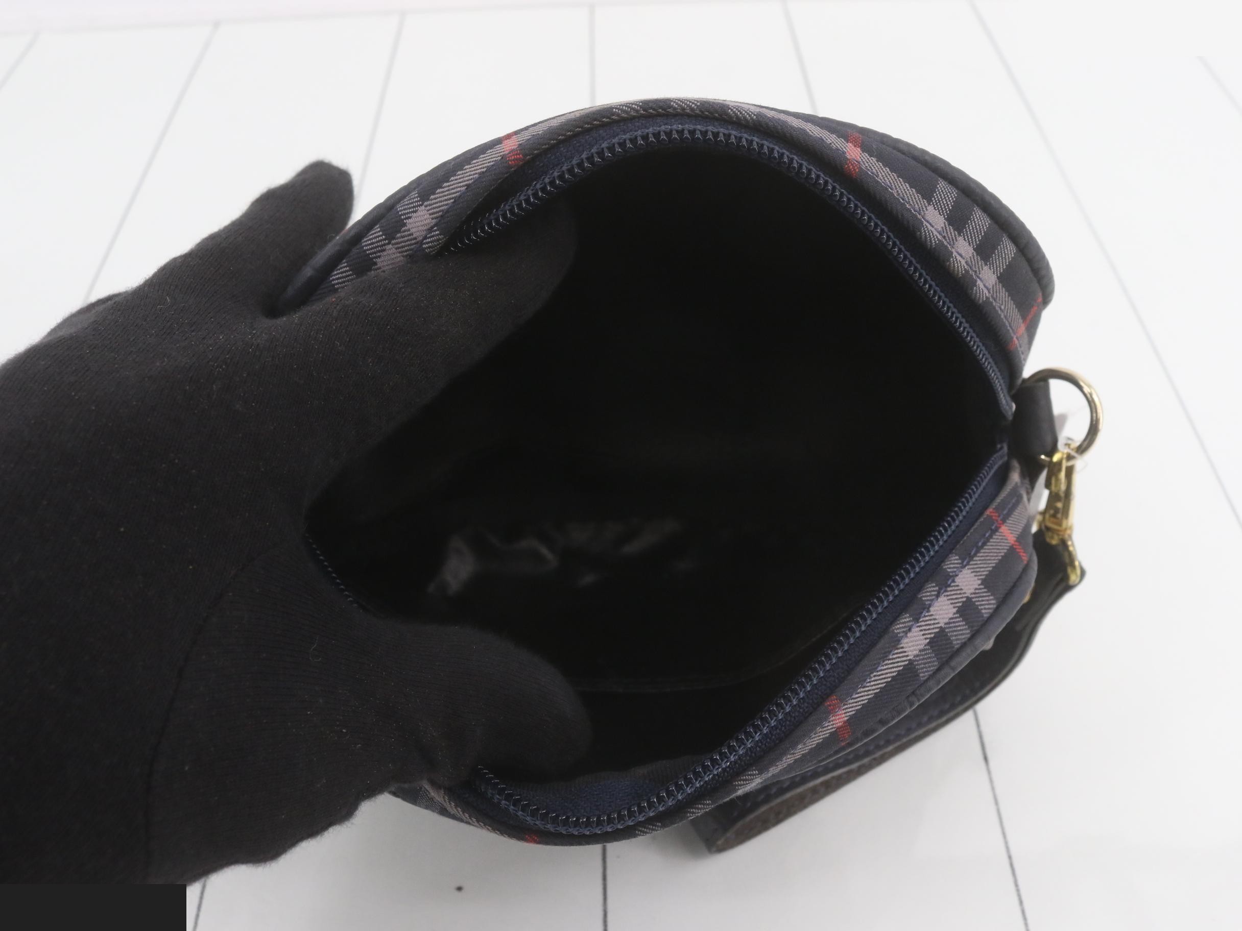 Burberrys Nova Check Pouch — view 4