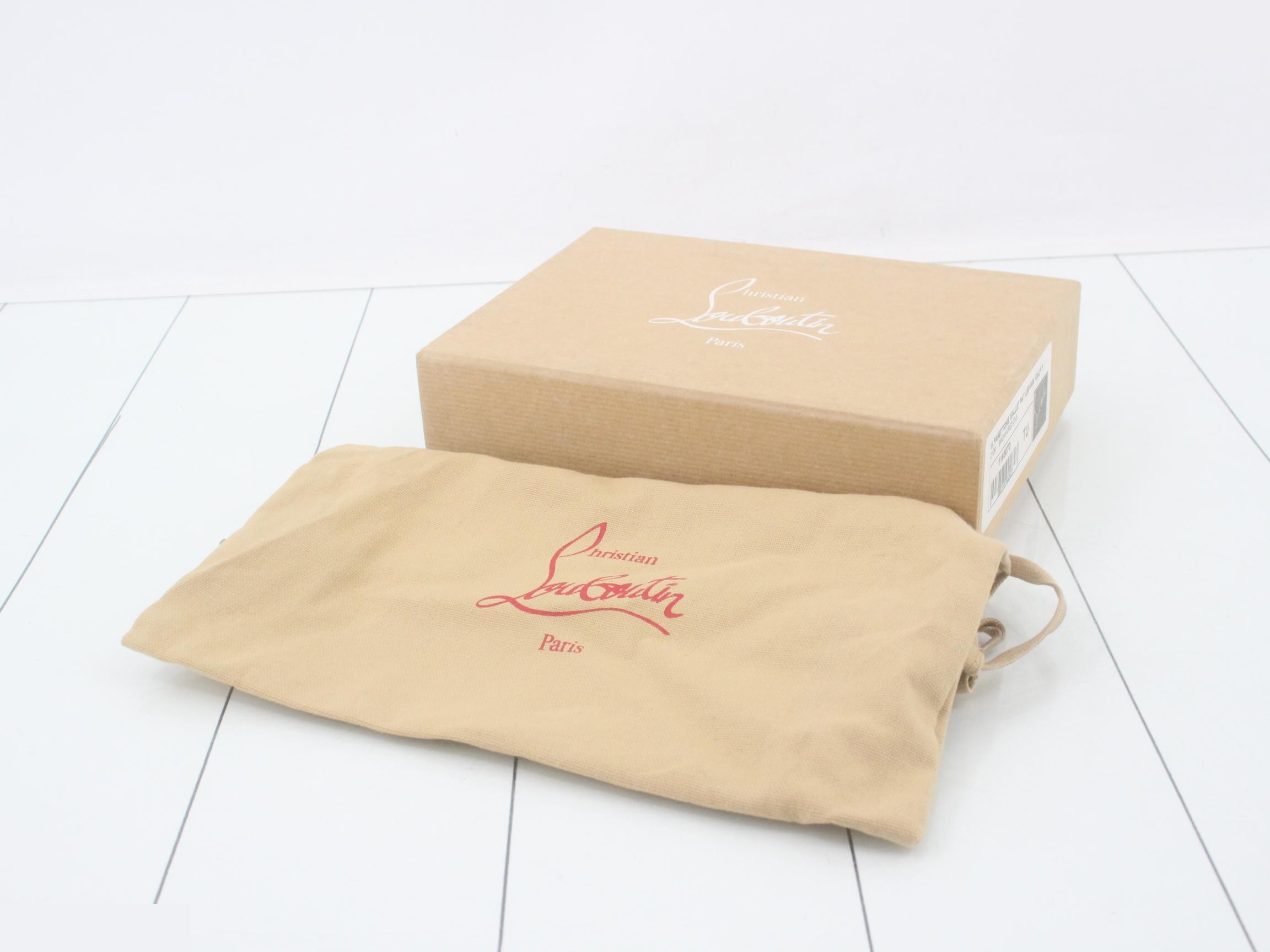 Other lines: Bags and Wallets — view 5