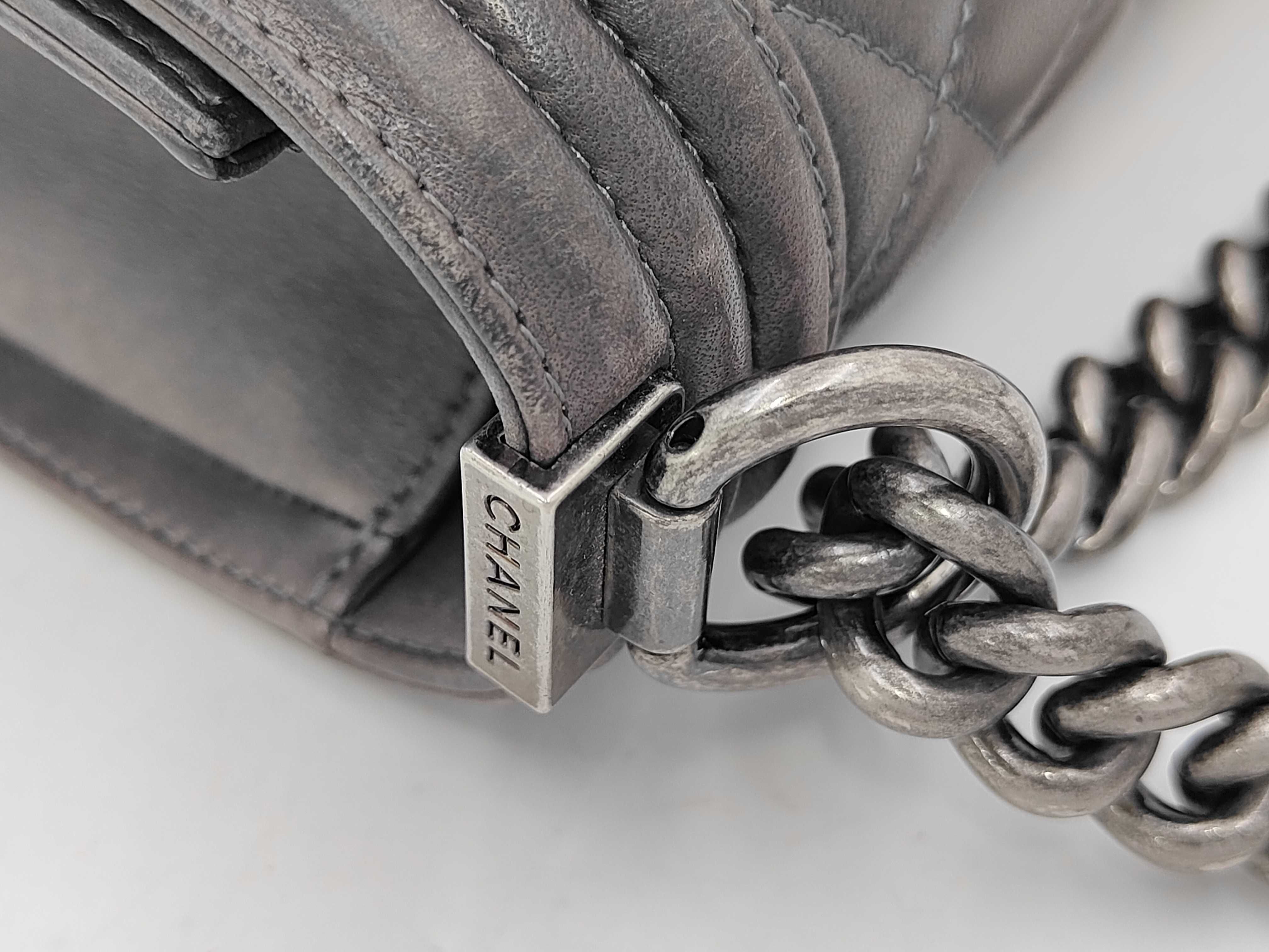 A67086 Boy Chanel/Matelassé Serial Number 16 Series Vintage Silver Hardware Shoulder Bag — view 5