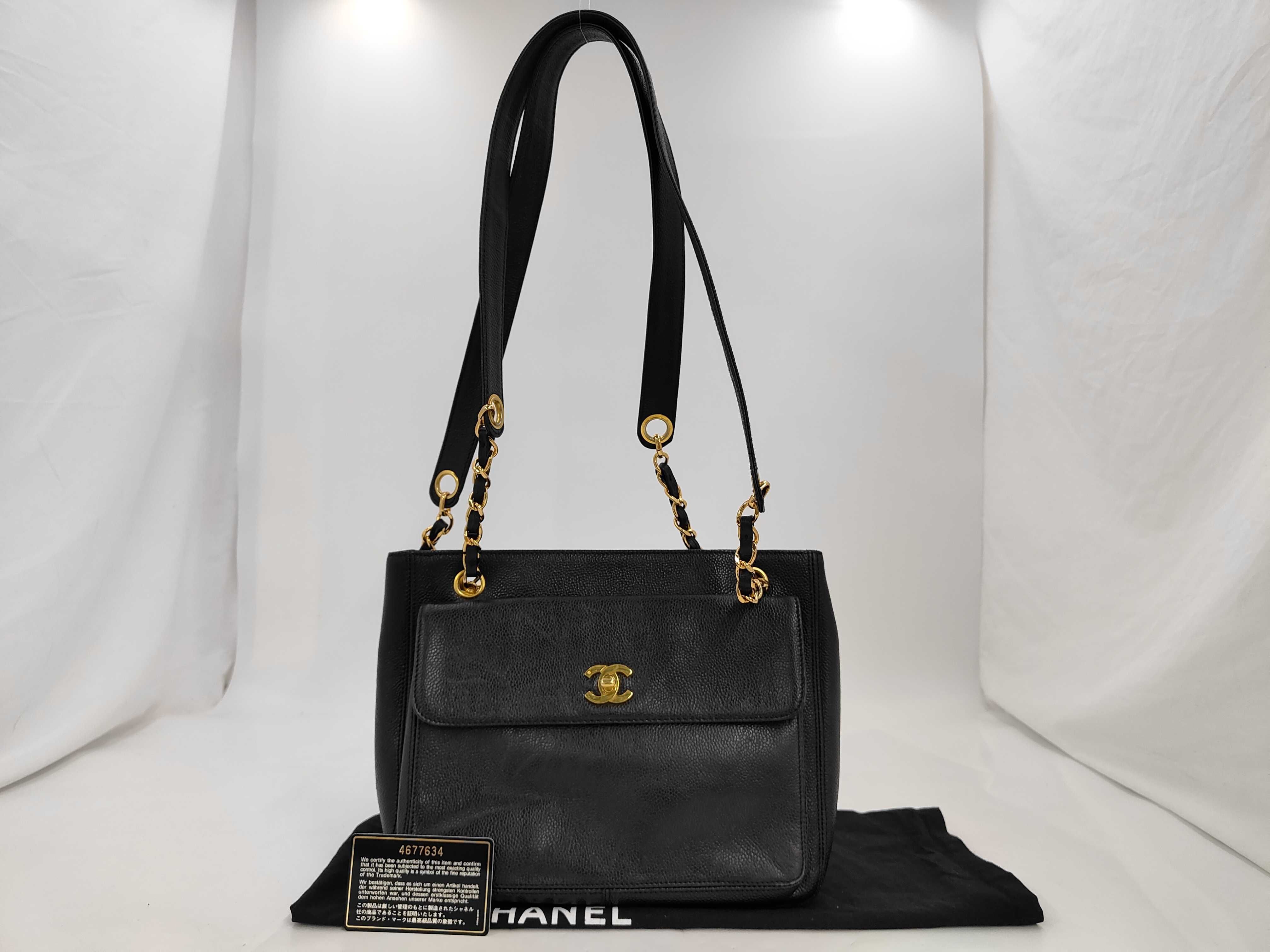 Shoulder Bag Turnlock Caviar Leather Black Coco Mark Shoulder Bag