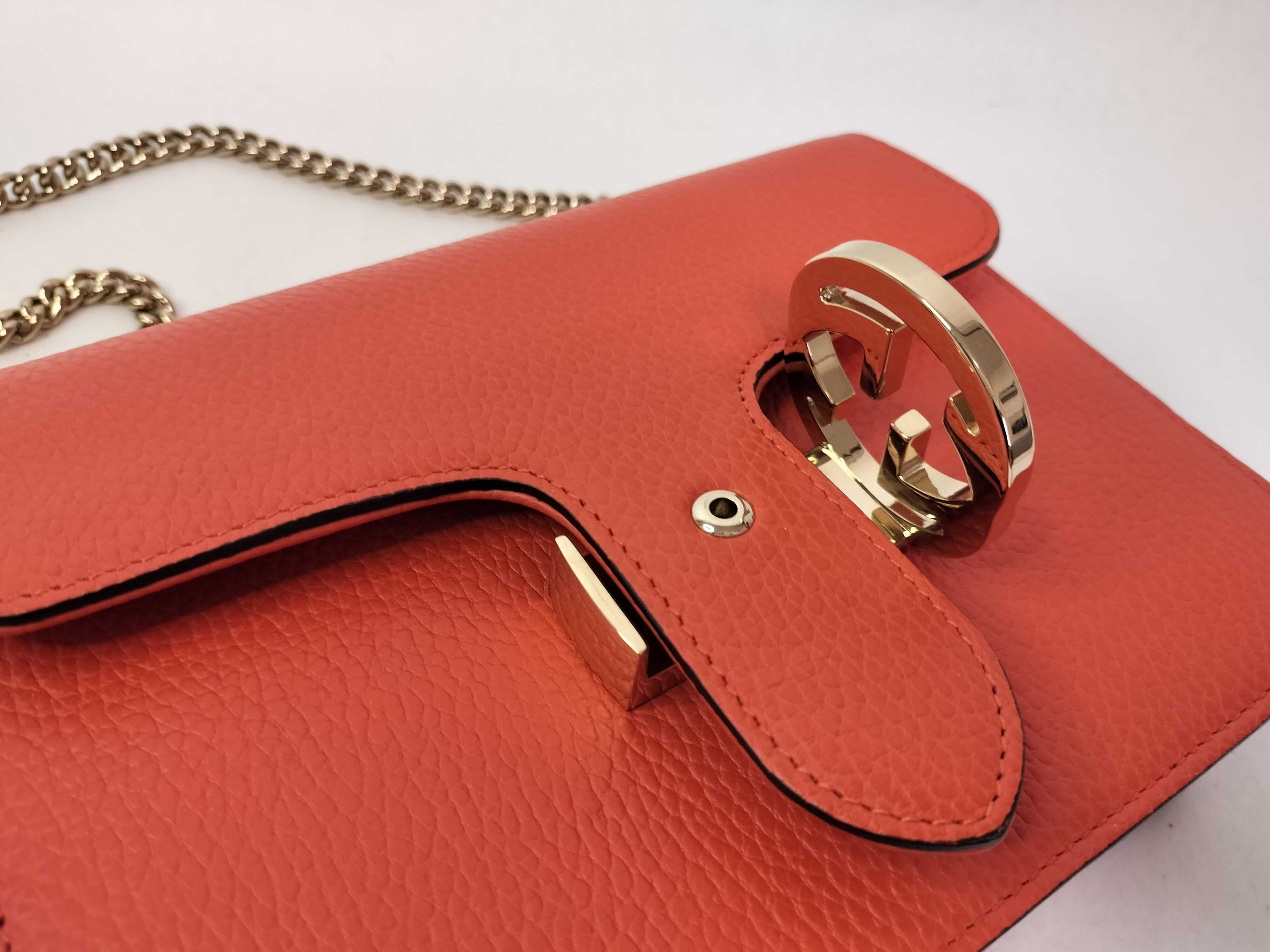Orange Chain Shoulder Bag with Gold Hardware GG Interlocking Chain Bag — view 12