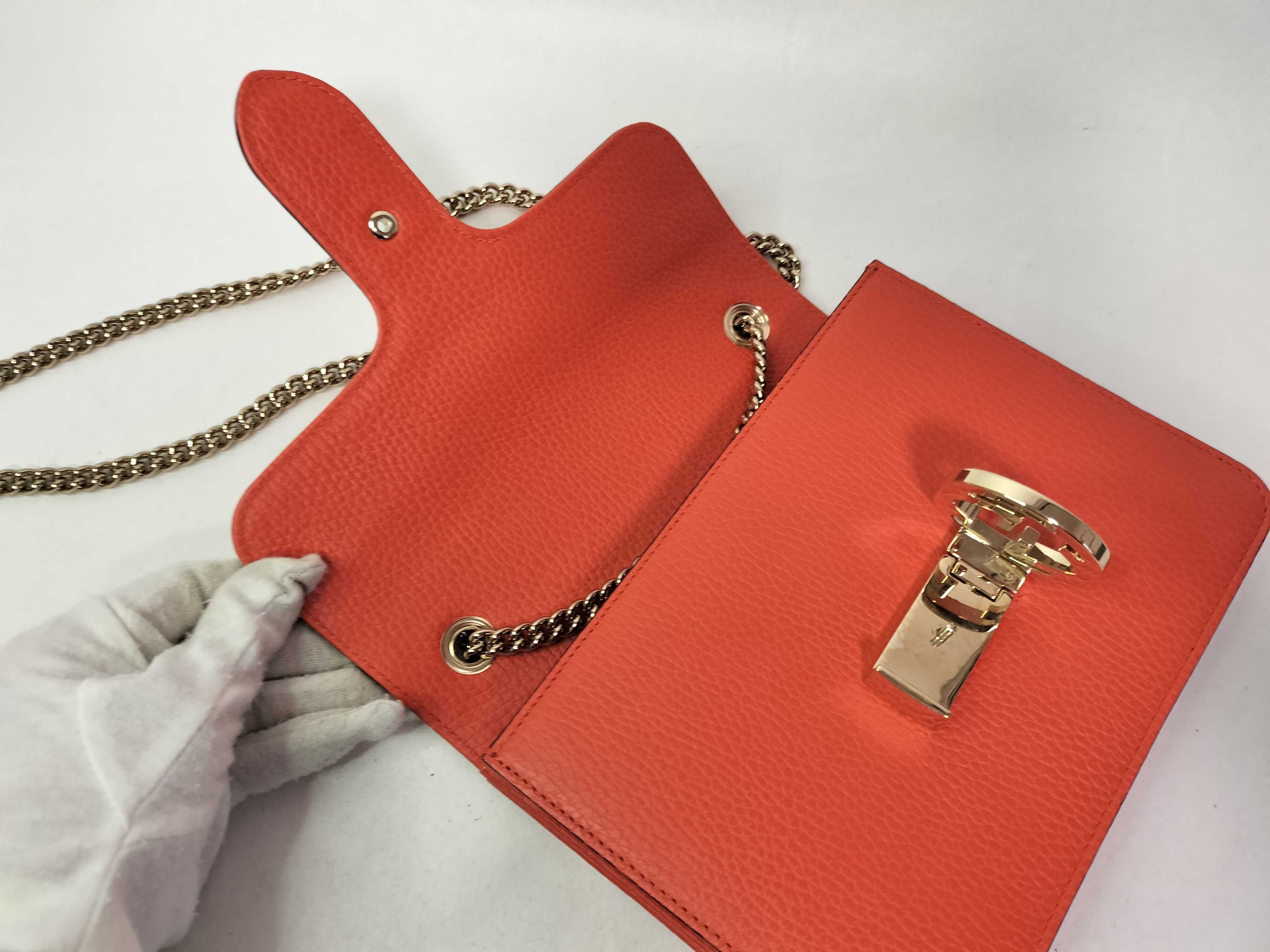 Orange Chain Shoulder Bag with Gold Hardware GG Interlocking Chain Bag — view 13