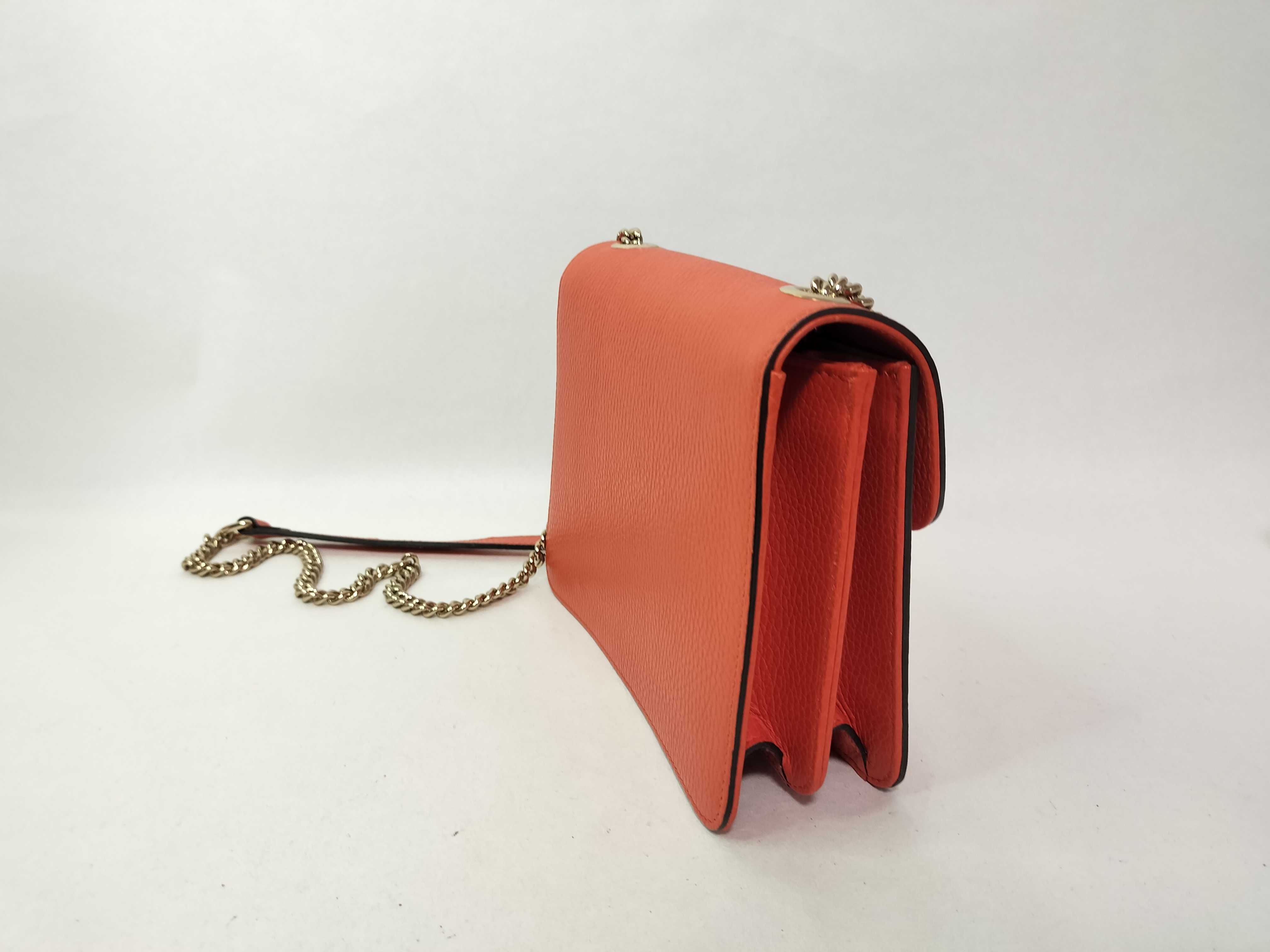 Orange Chain Shoulder Bag with Gold Hardware GG Interlocking Chain Bag — view 3
