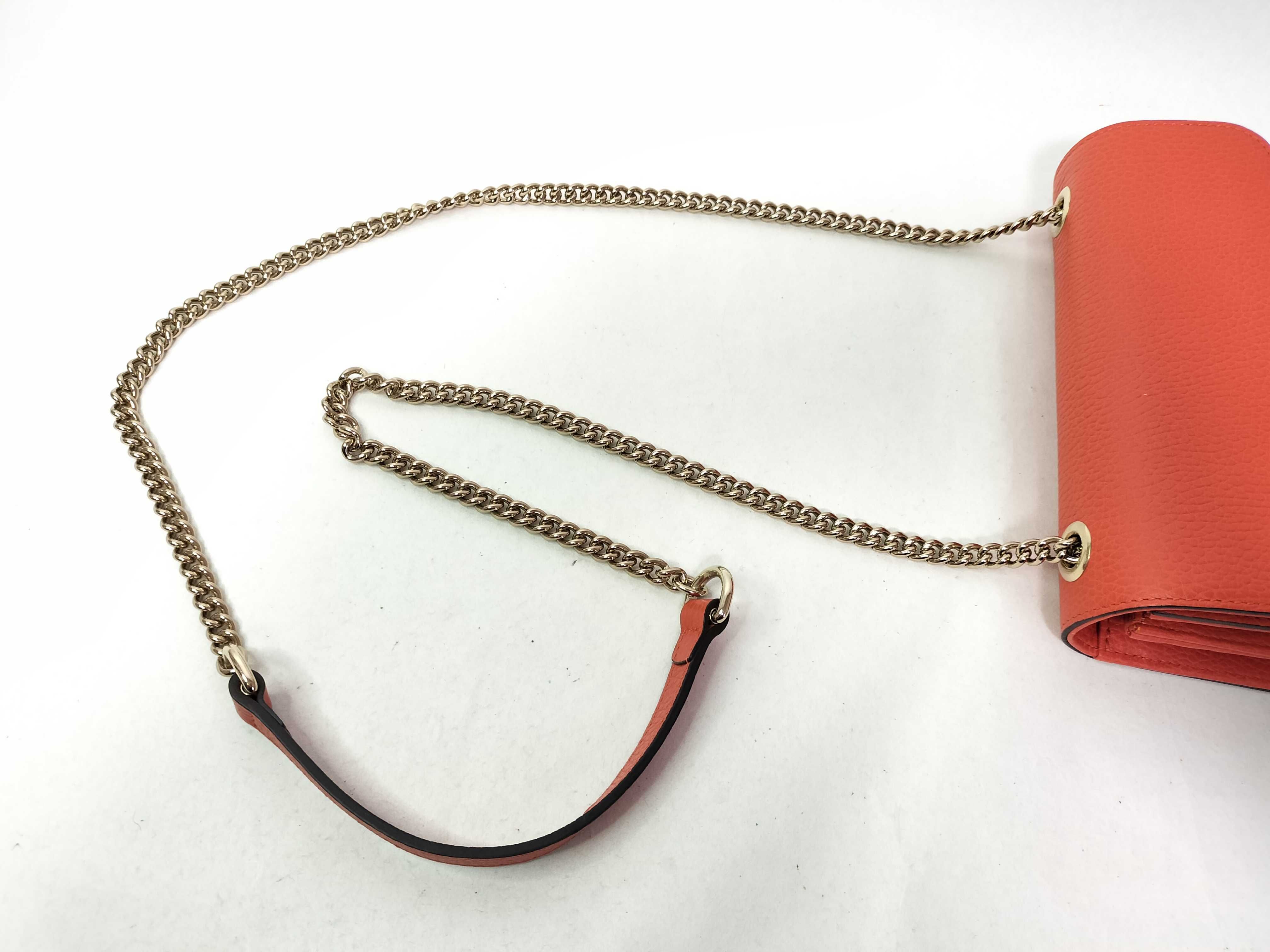 Orange Chain Shoulder Bag with Gold Hardware GG Interlocking Chain Bag — view 5