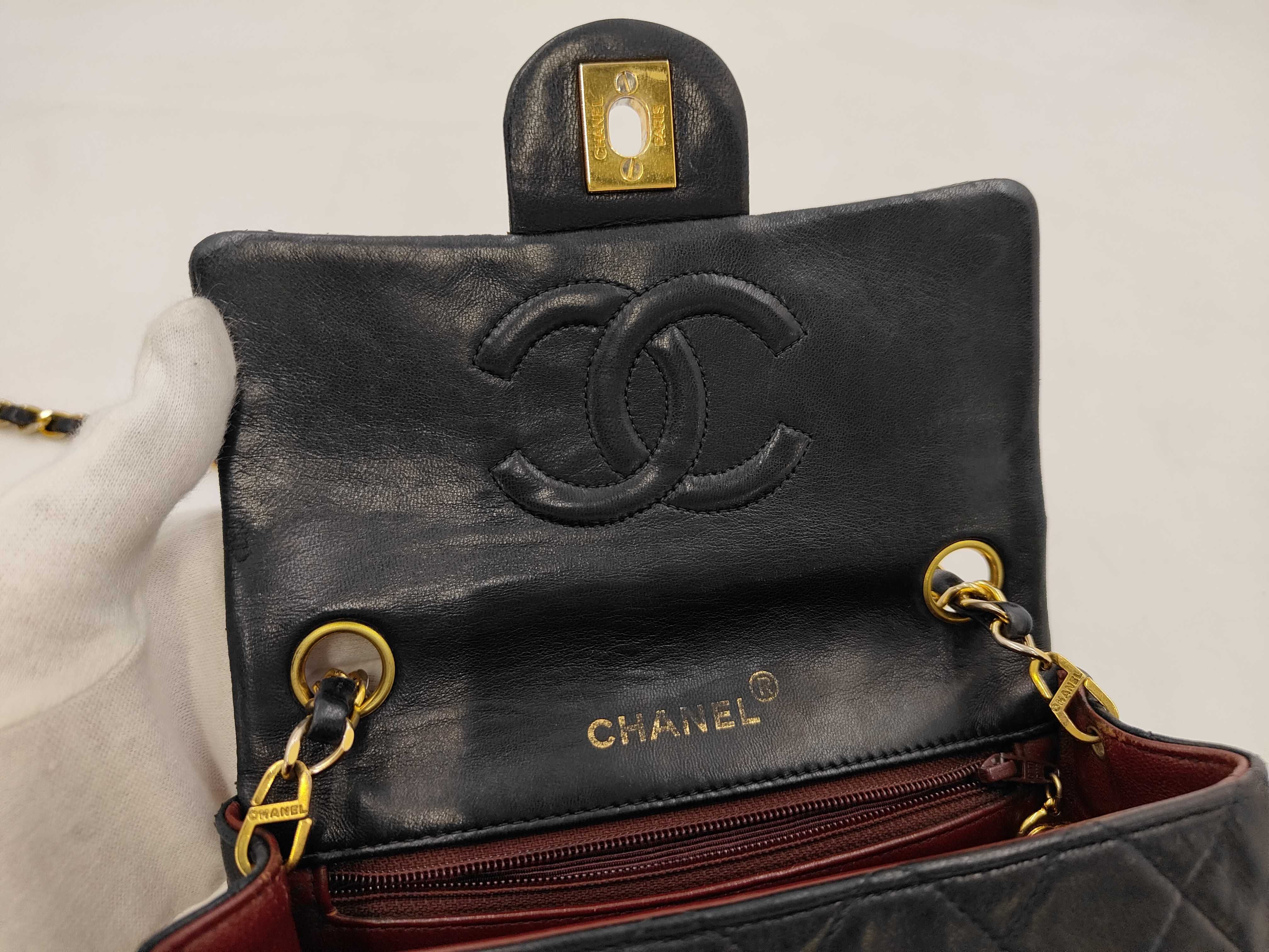 Matelassé 18 Chain Shoulder Bag, with original seal, serial number 2. — view 7