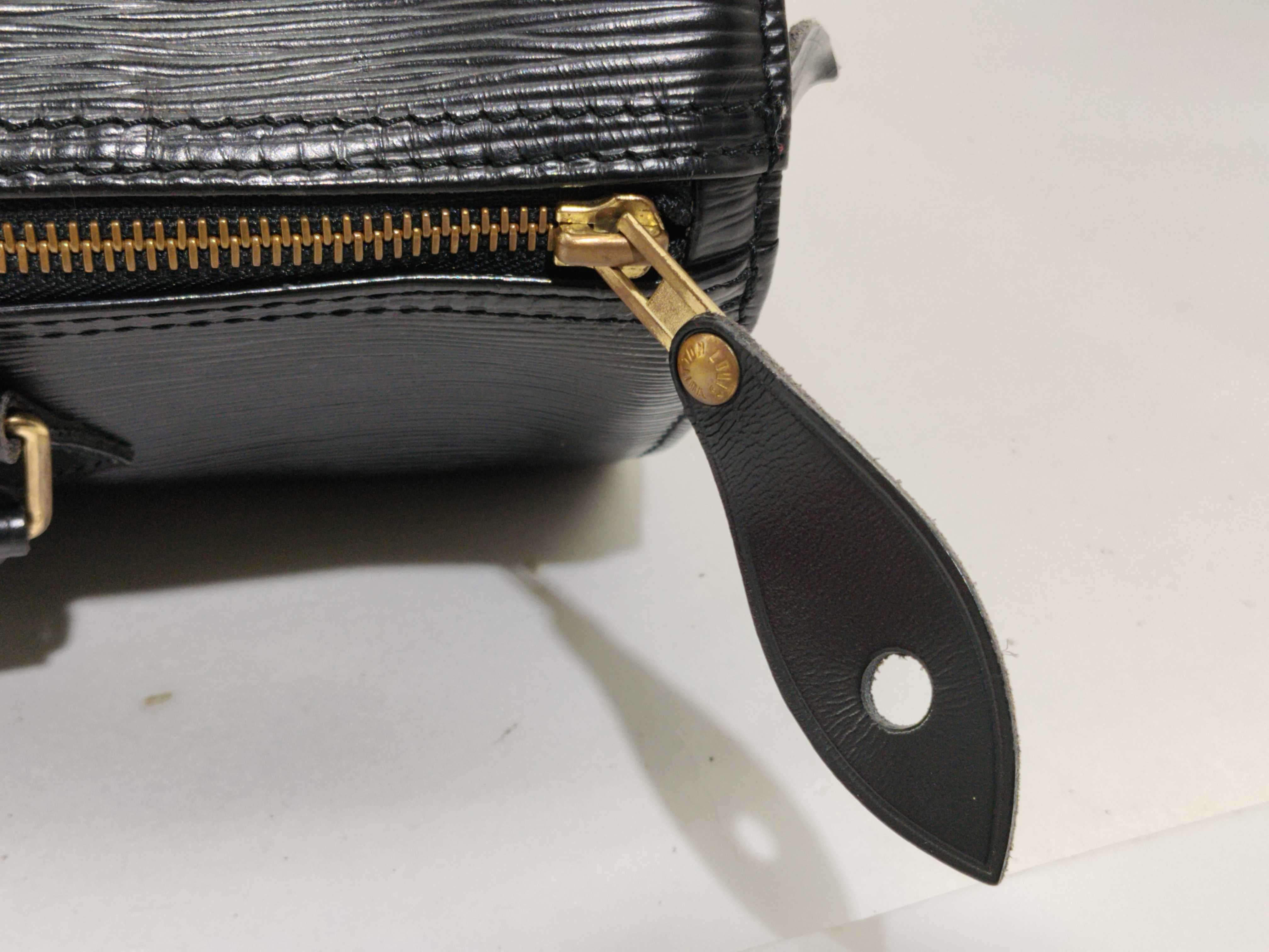 Epi FR- Epi Speedy 30 M59022 VI0992 Black Handbag — view 6