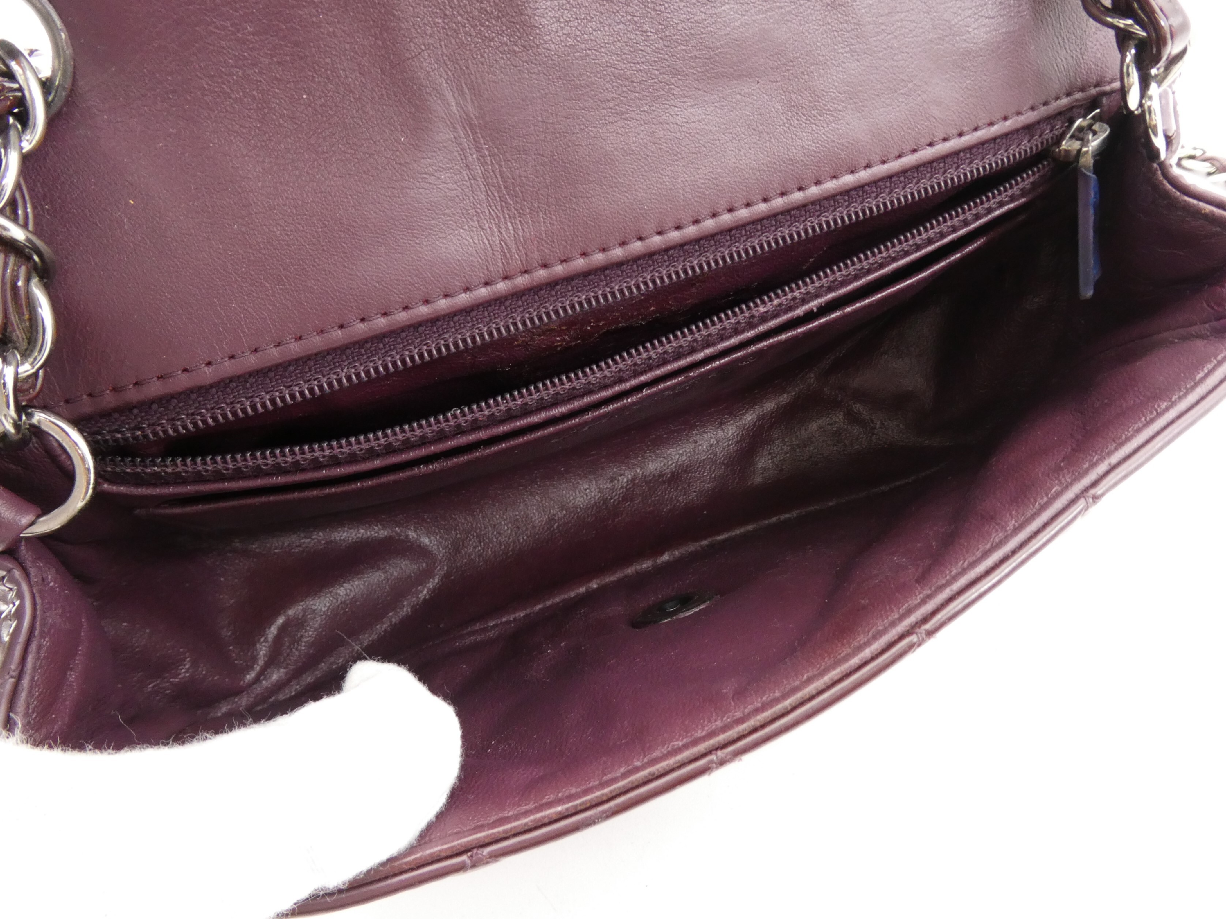 Matelassé Enamel Coco Mark Turnlock Chain Shoulder Bag — view 7