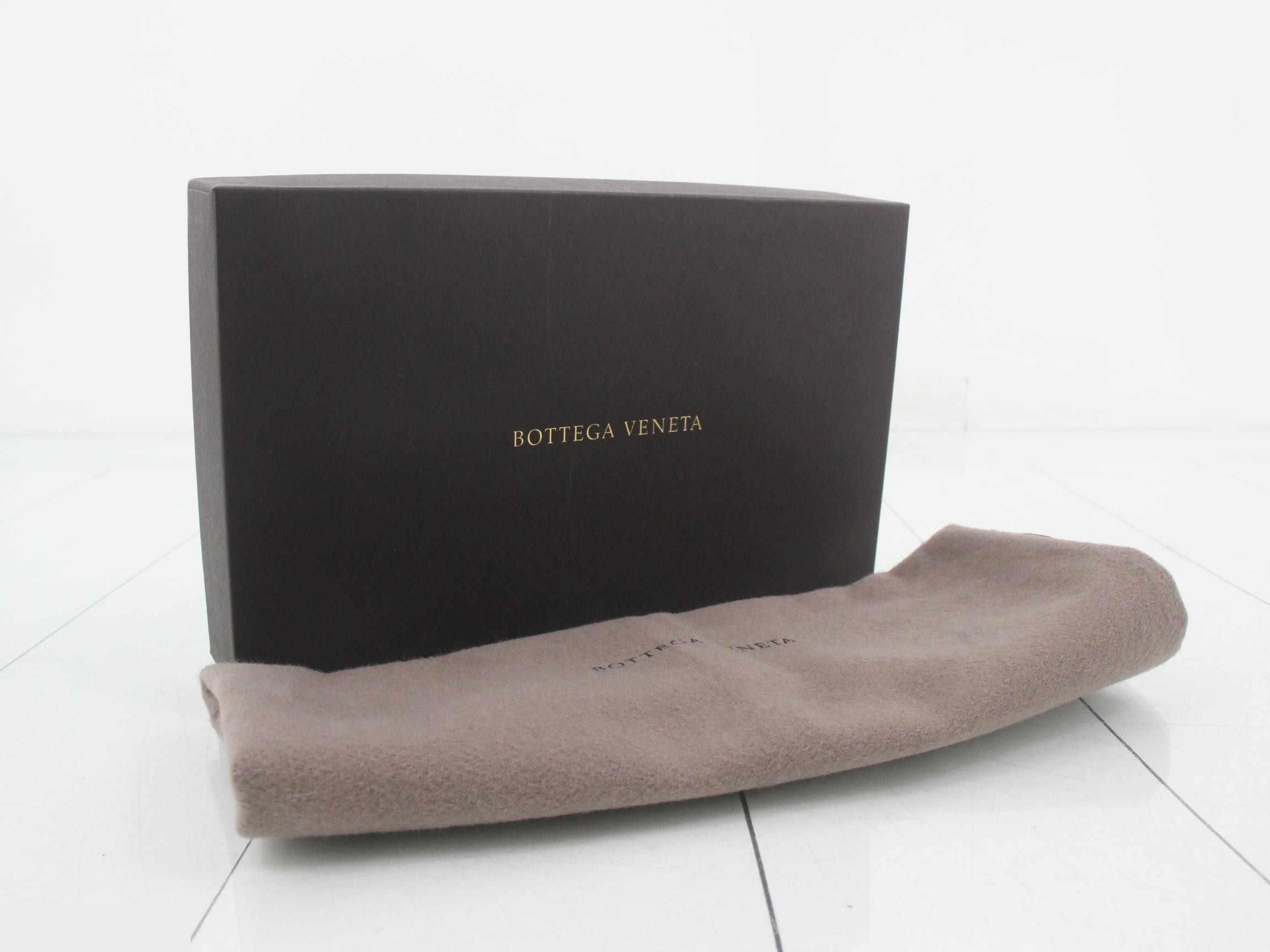 Intrecciato (bags) and wallets — view 5