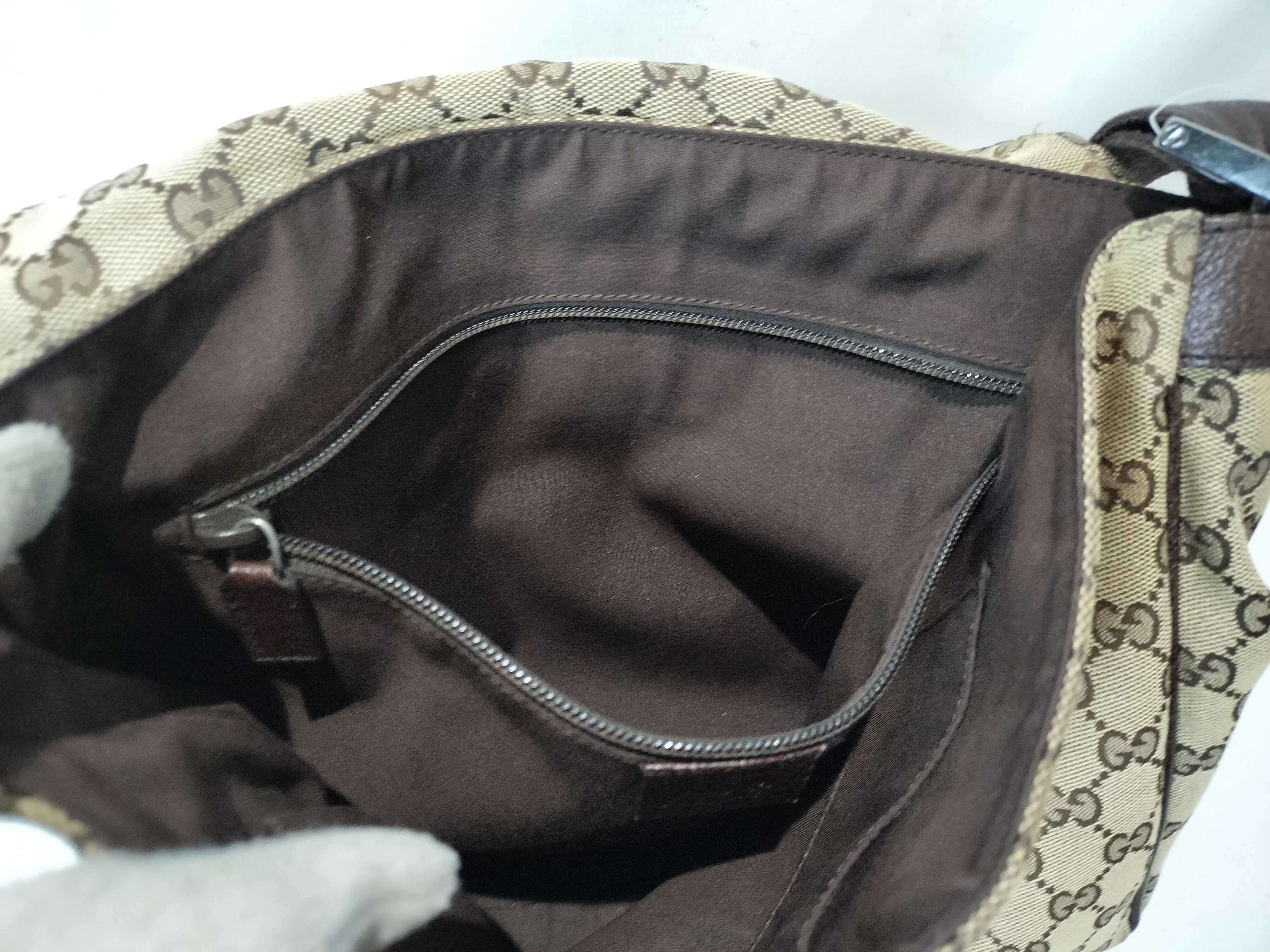 GG Canvas 146236 Shoulder Bag — view 11
