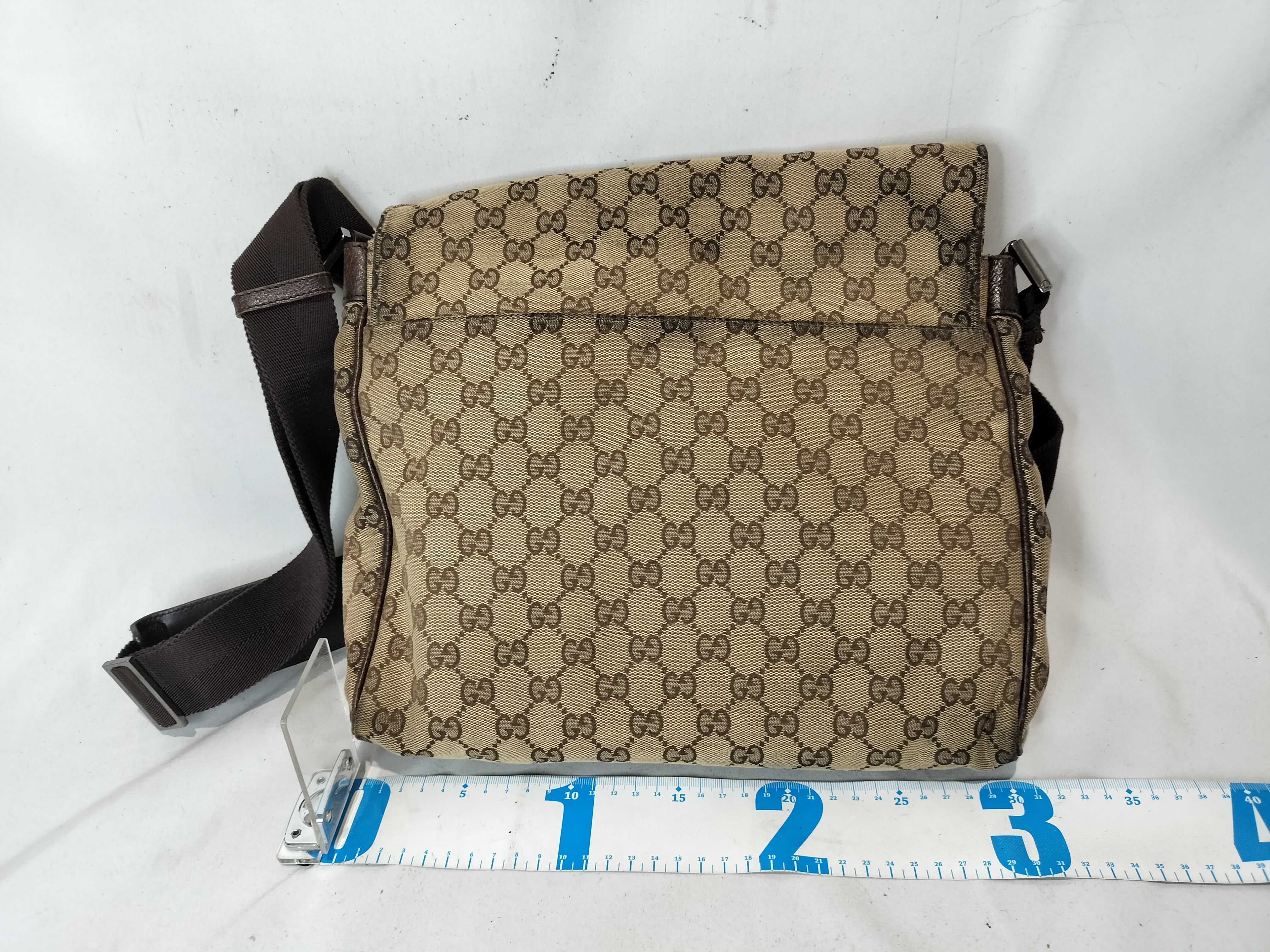 GG Canvas 146236 Shoulder Bag — view 3