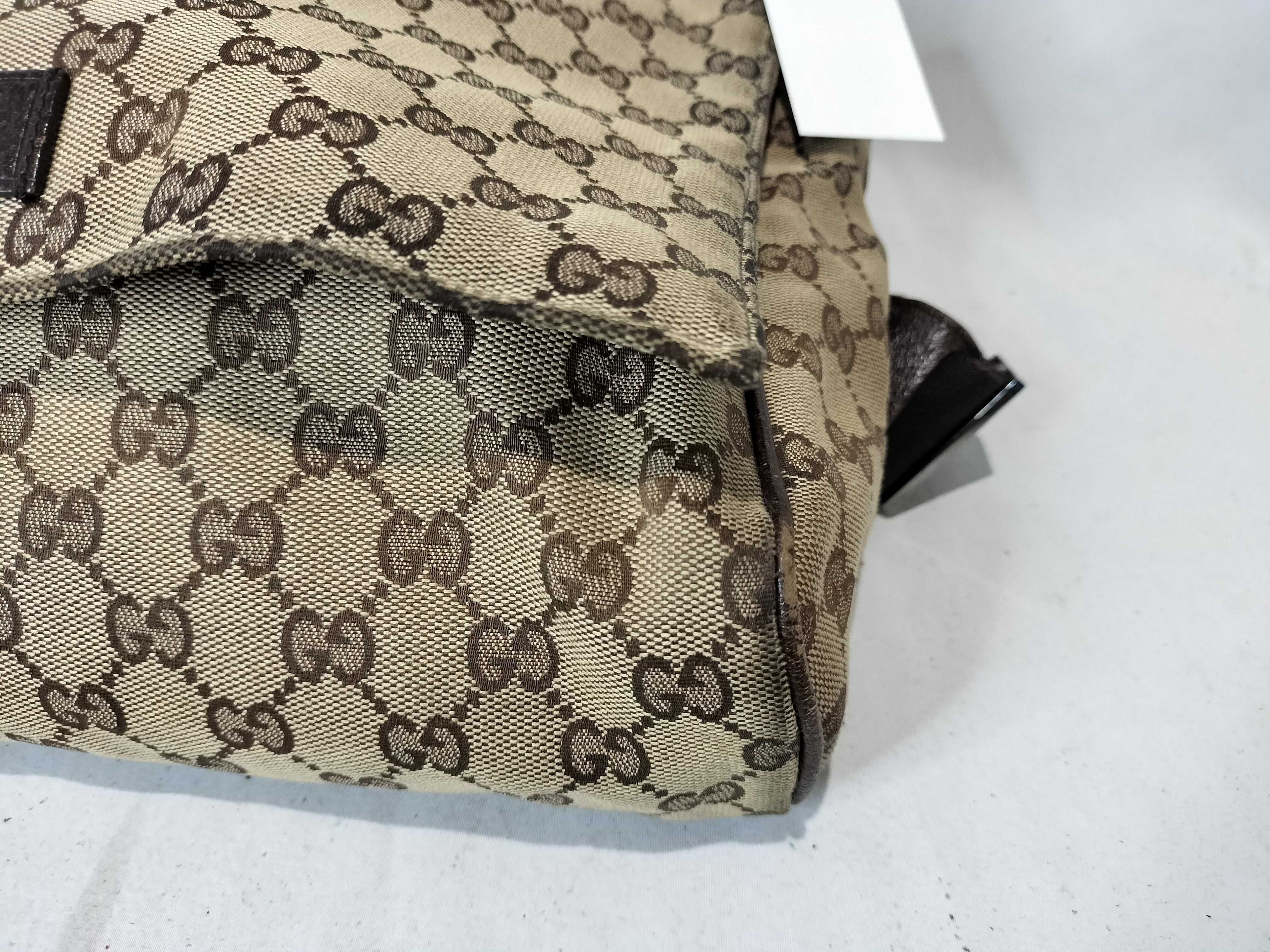 GG Canvas 146236 Shoulder Bag — view 7