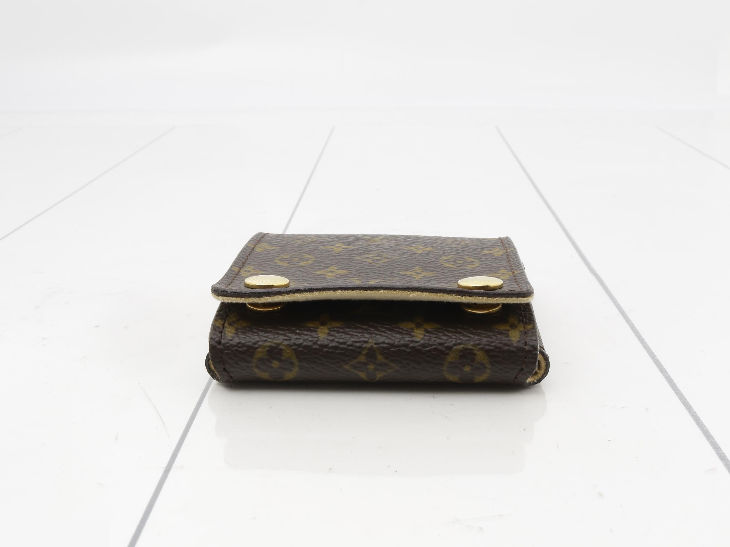 Jewelry case — view 3