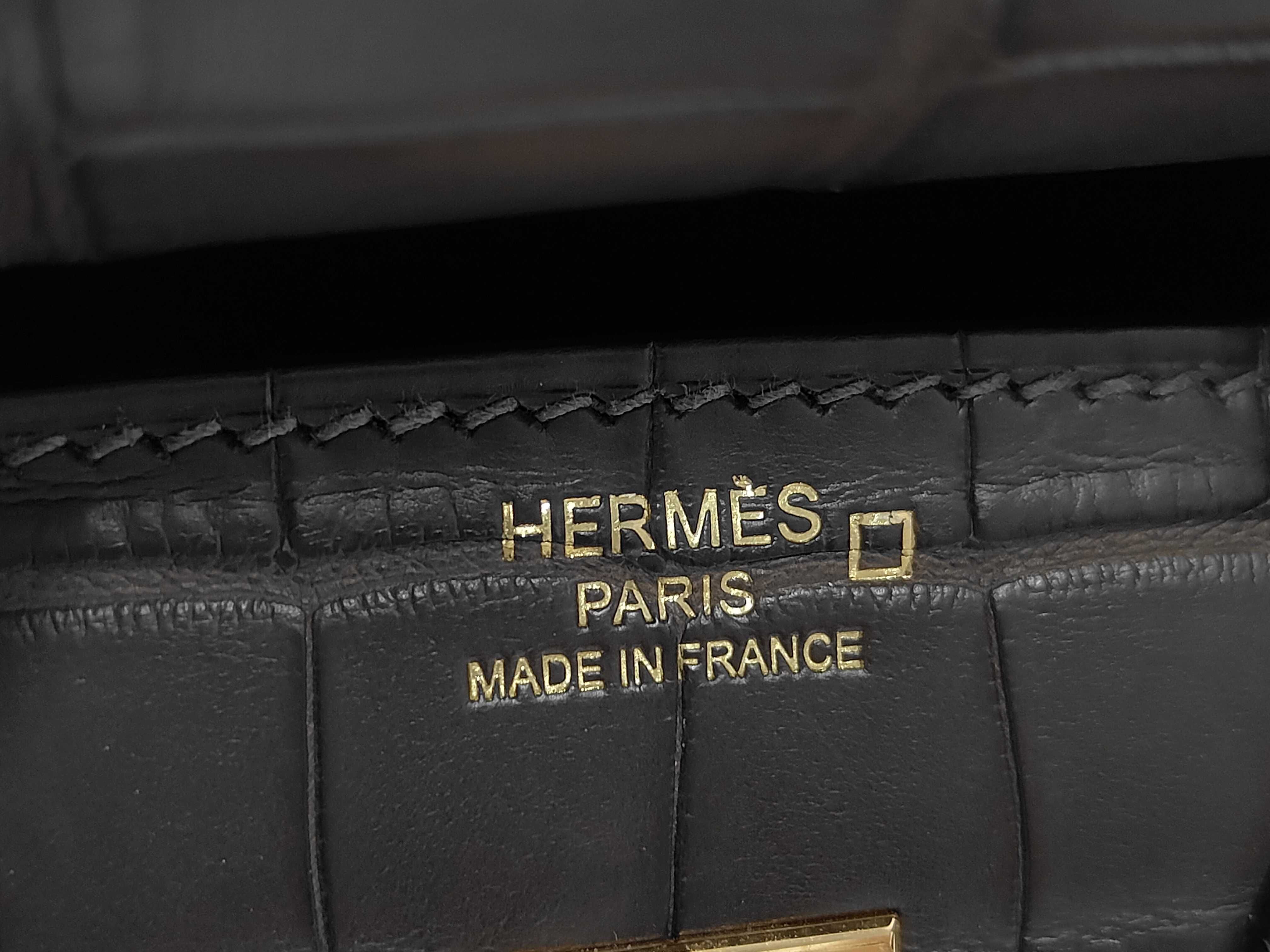 Birkin 25 Matte Crocodile Origan B Stamp Handbag — view 8