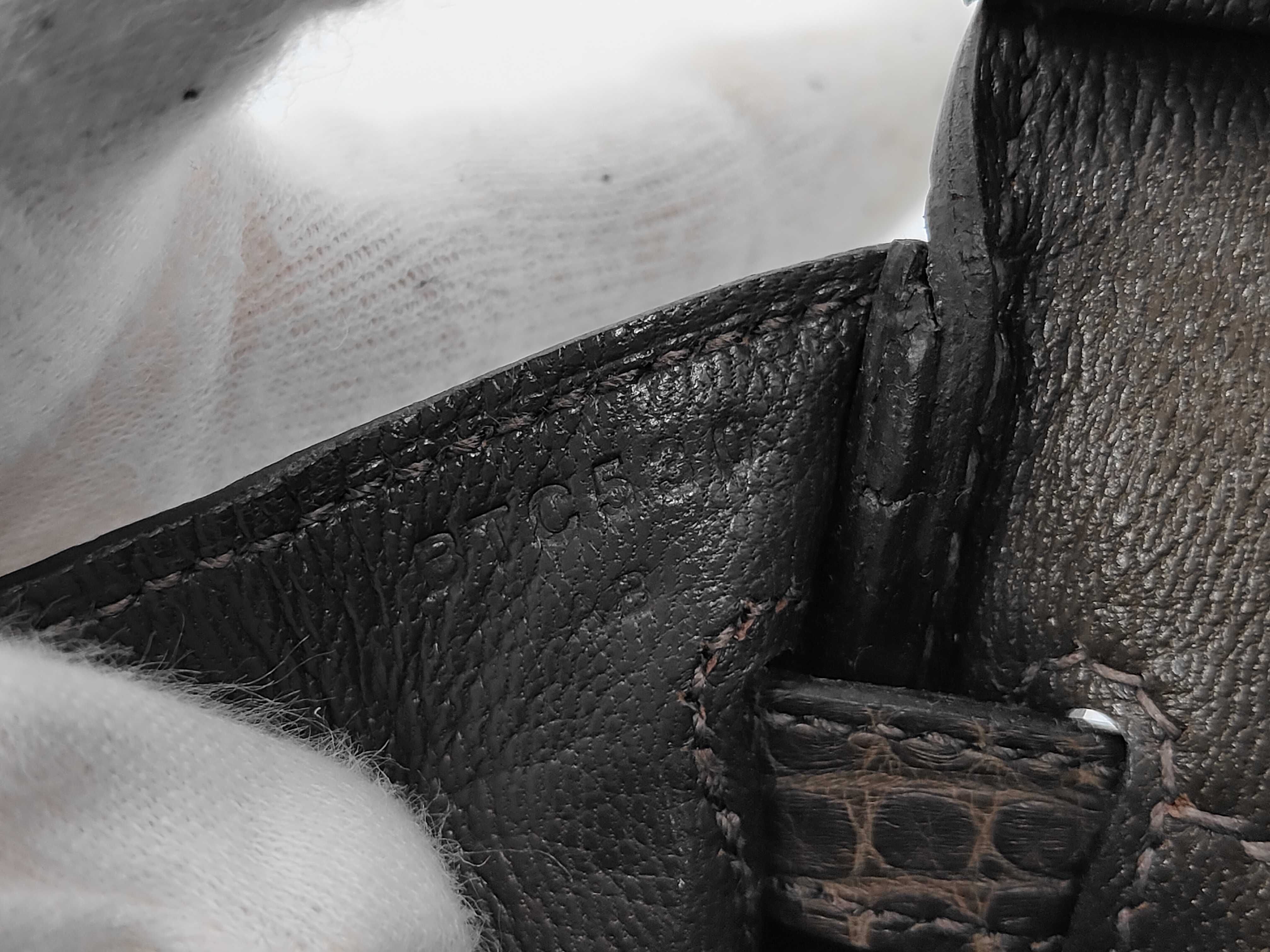Birkin 25 Matte Crocodile Origan B Stamp Handbag — view 10