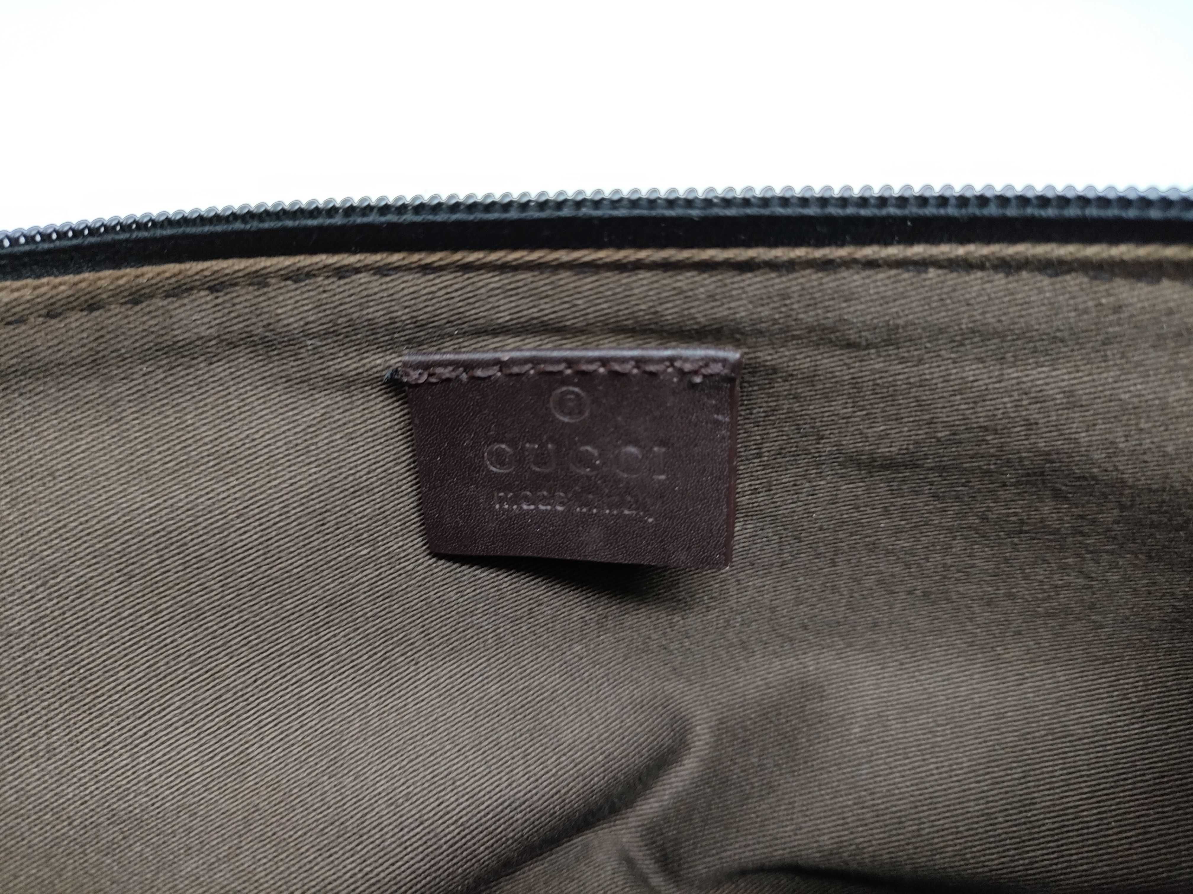 GG Canvas Gucci Accessory Pouch GG Handbag — view 11