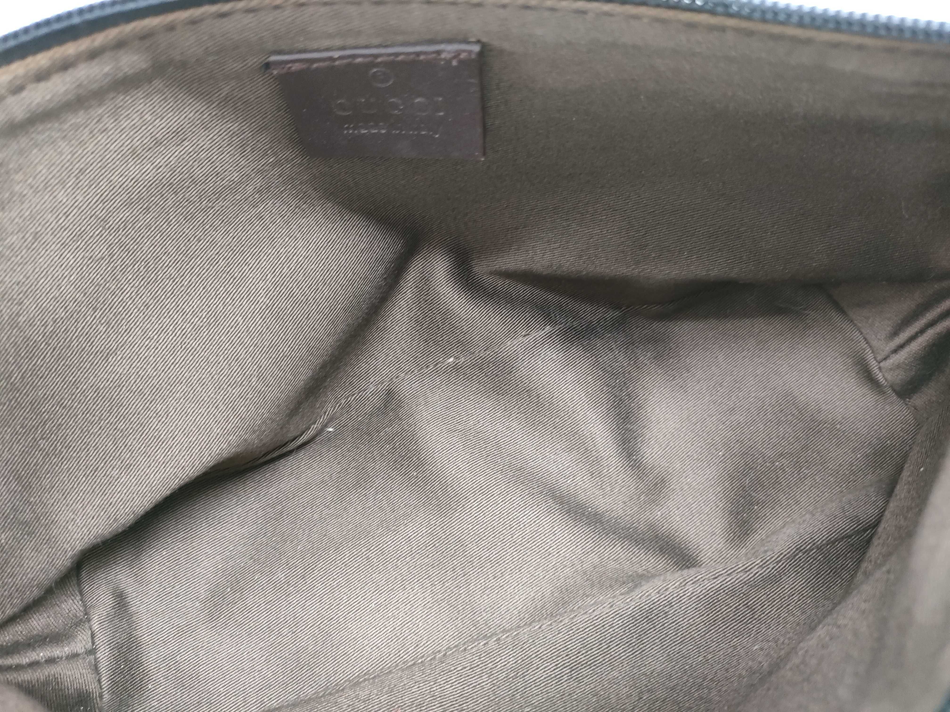 GG Canvas Gucci Accessory Pouch GG Handbag — view 10