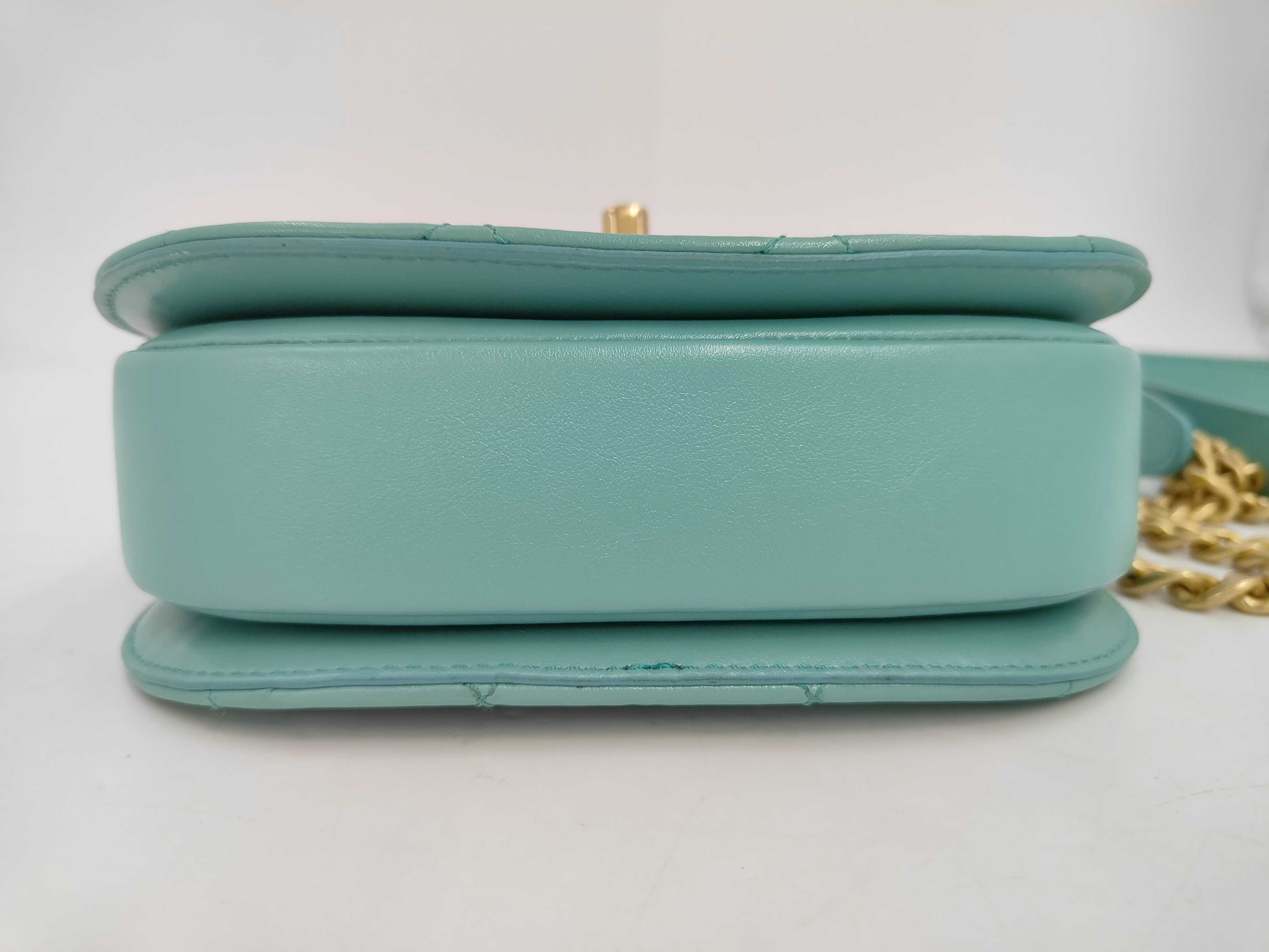 Matelassé Round Moon Messenger Shoulder Bag (Serial Number 31) — view 6