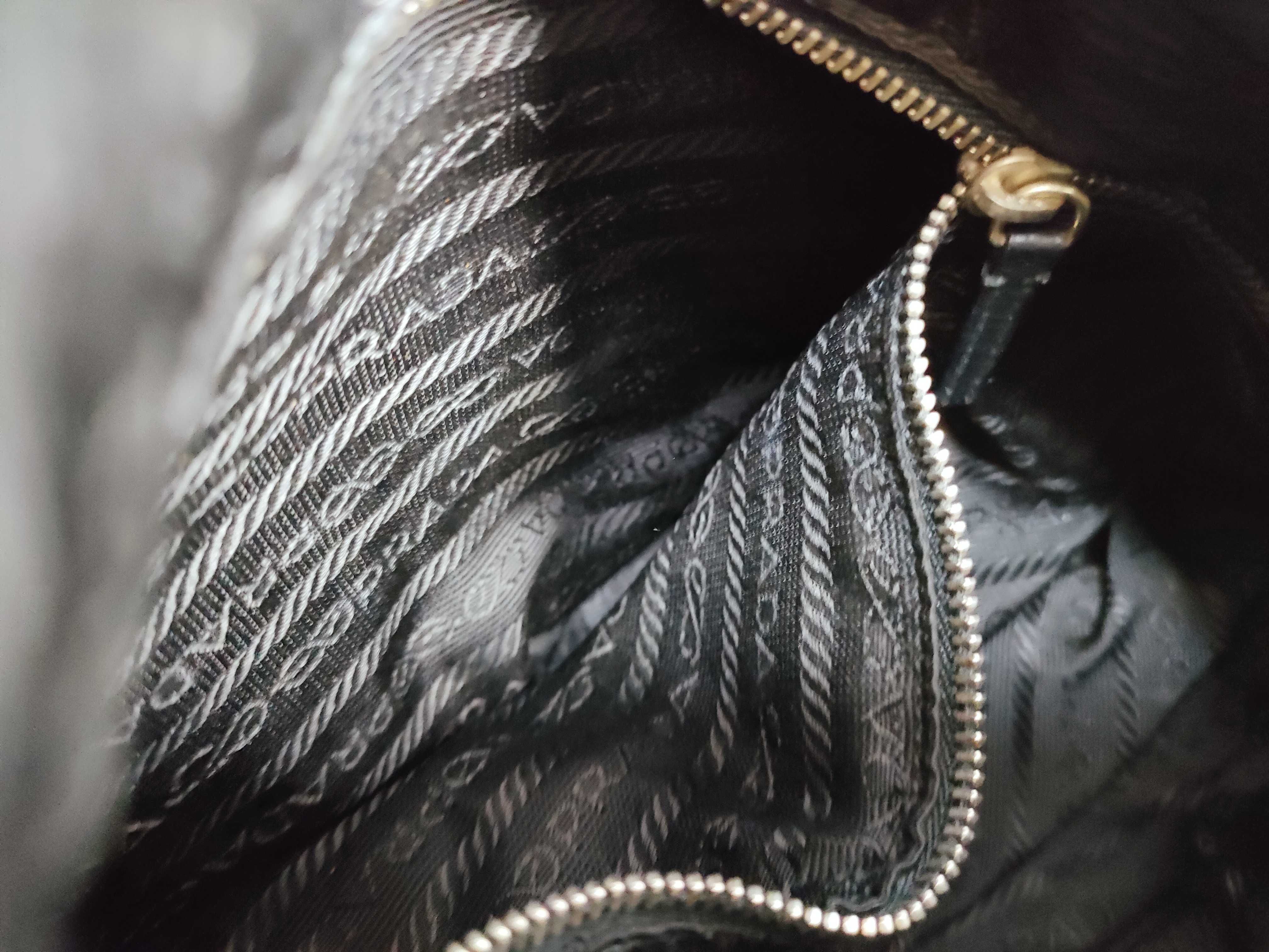 Triangle Logo One-Shoulder Bag — view 11