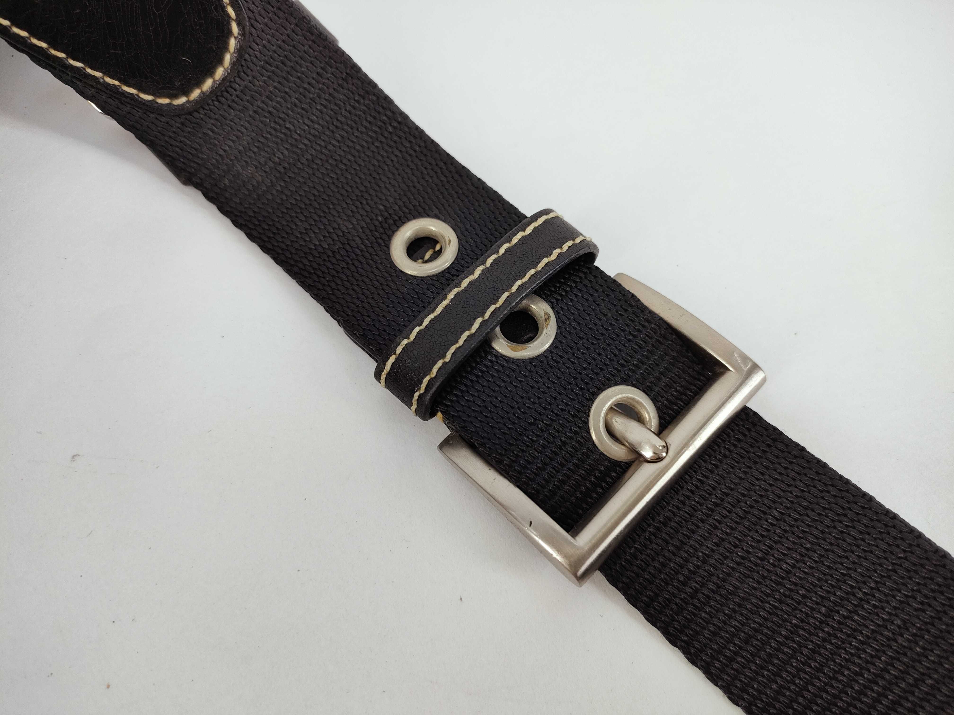 Triangle Logo One-Shoulder Bag — view 4