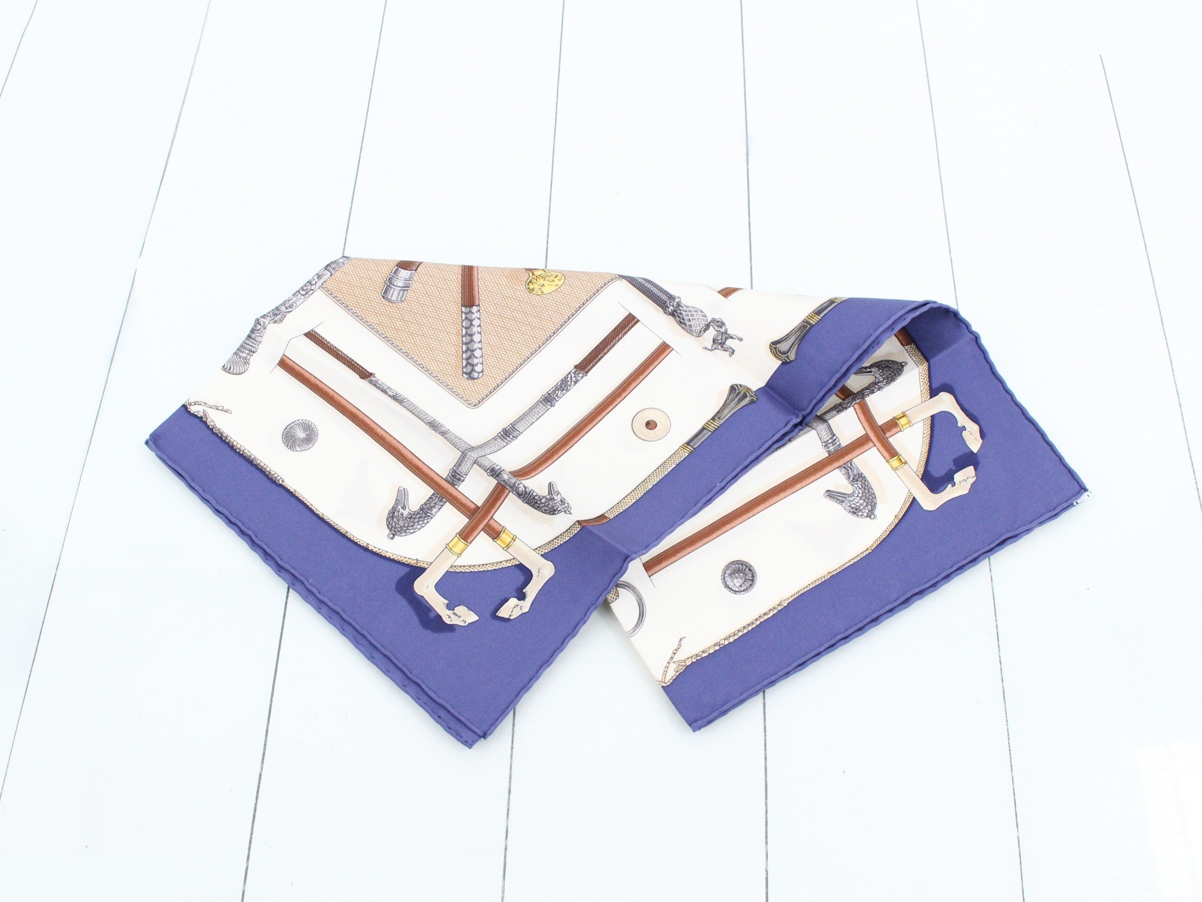Carré silk scarf — view 3