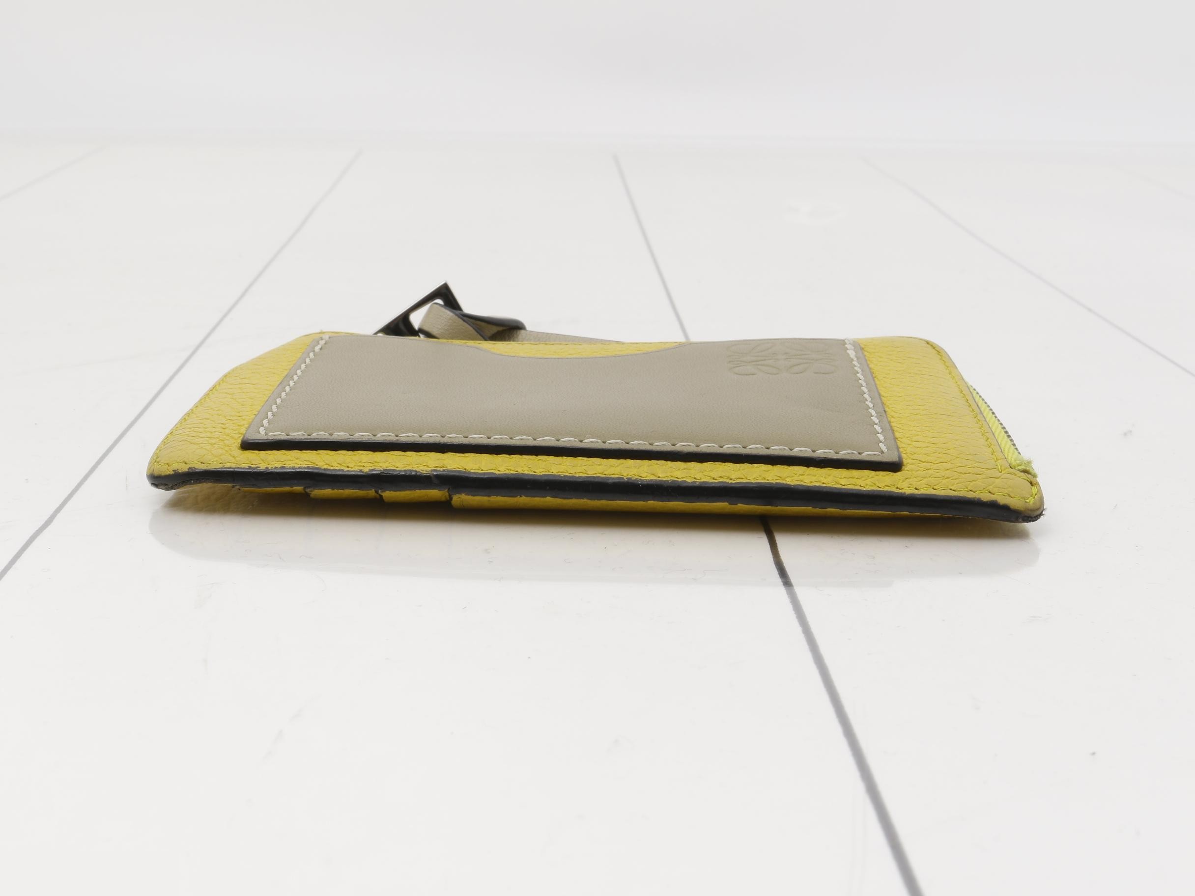 Anagram Leather Yellow Bicolor Card Case — view 3
