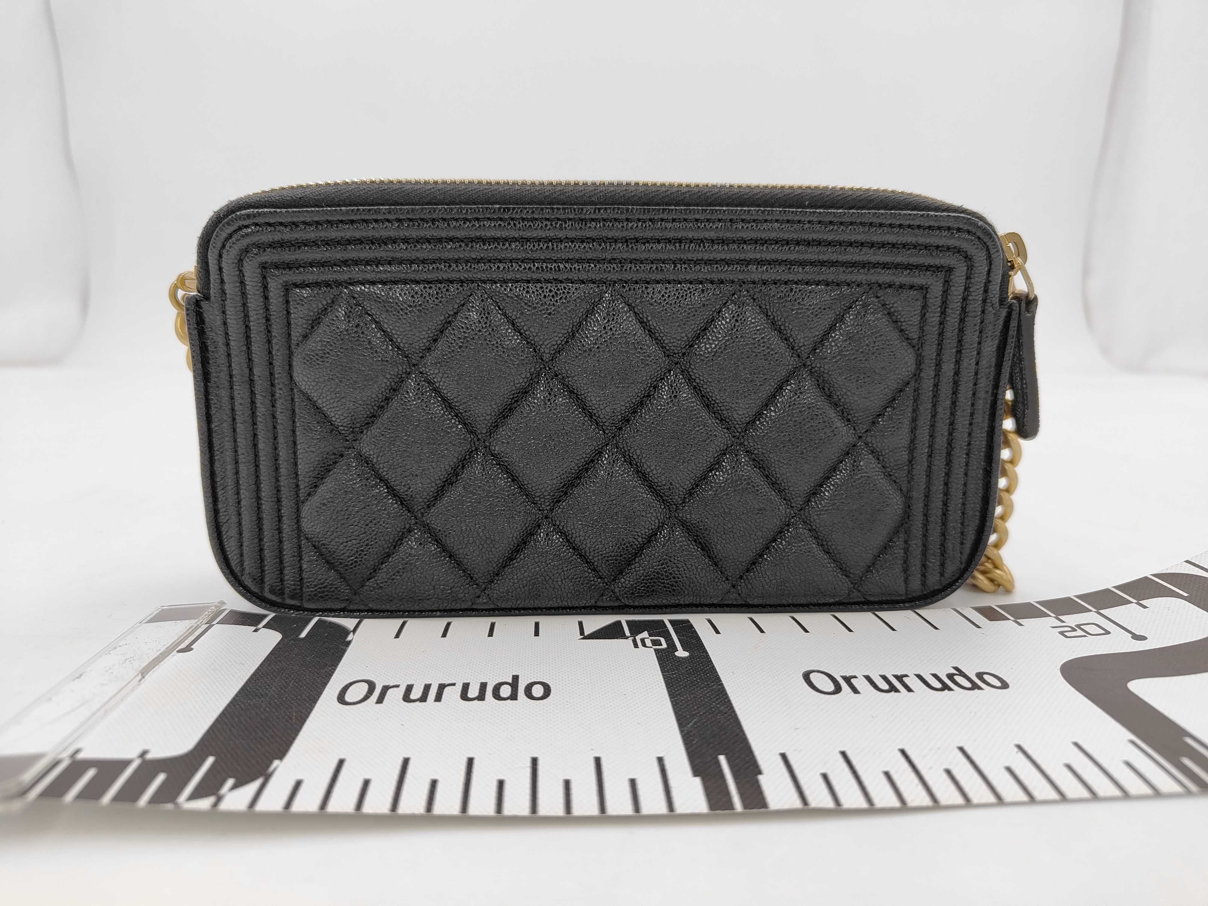 Boy Chanel Shoulder Wallet Shoulder Bag — view 2
