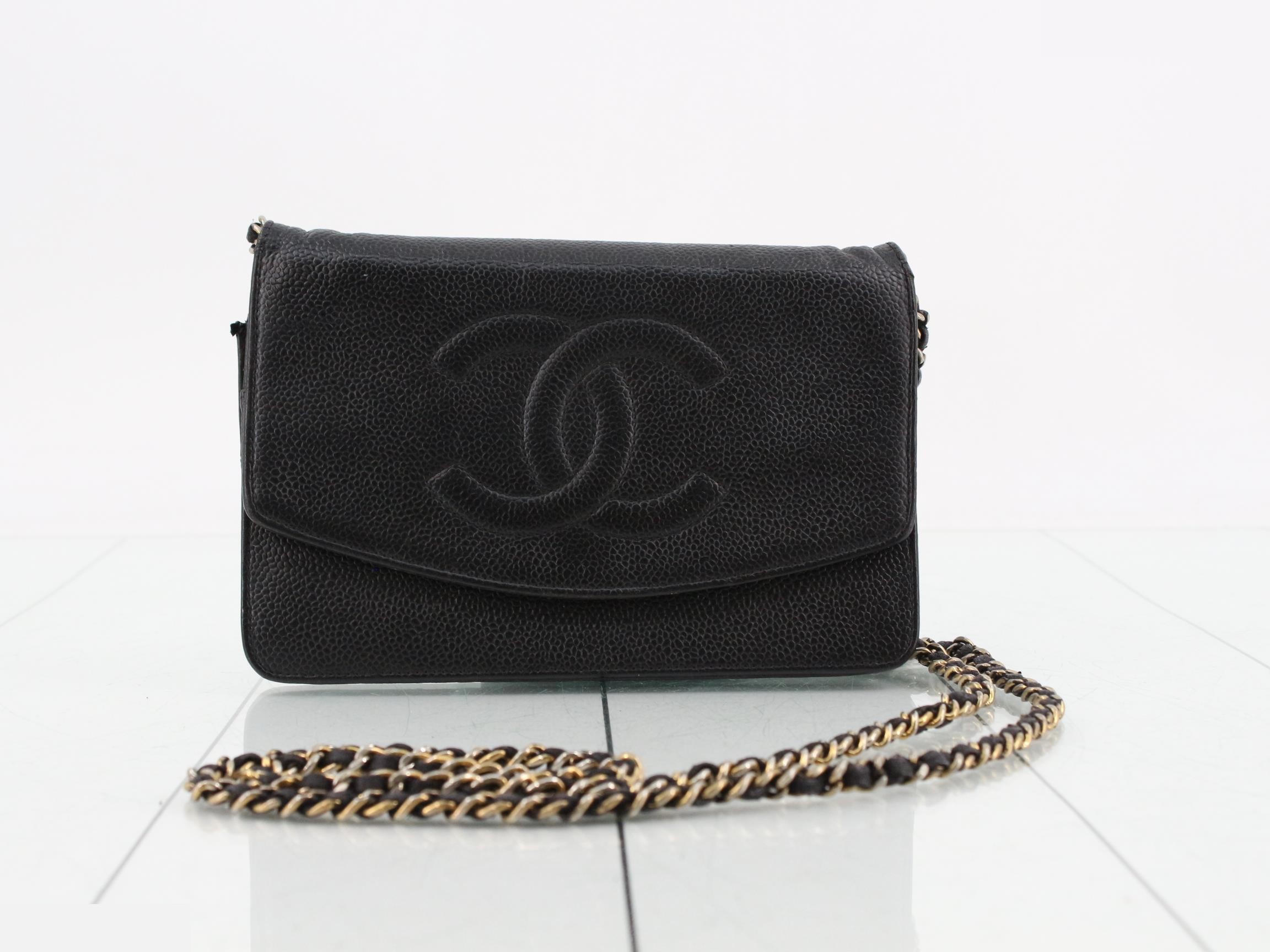 Caviar skin chain wallet