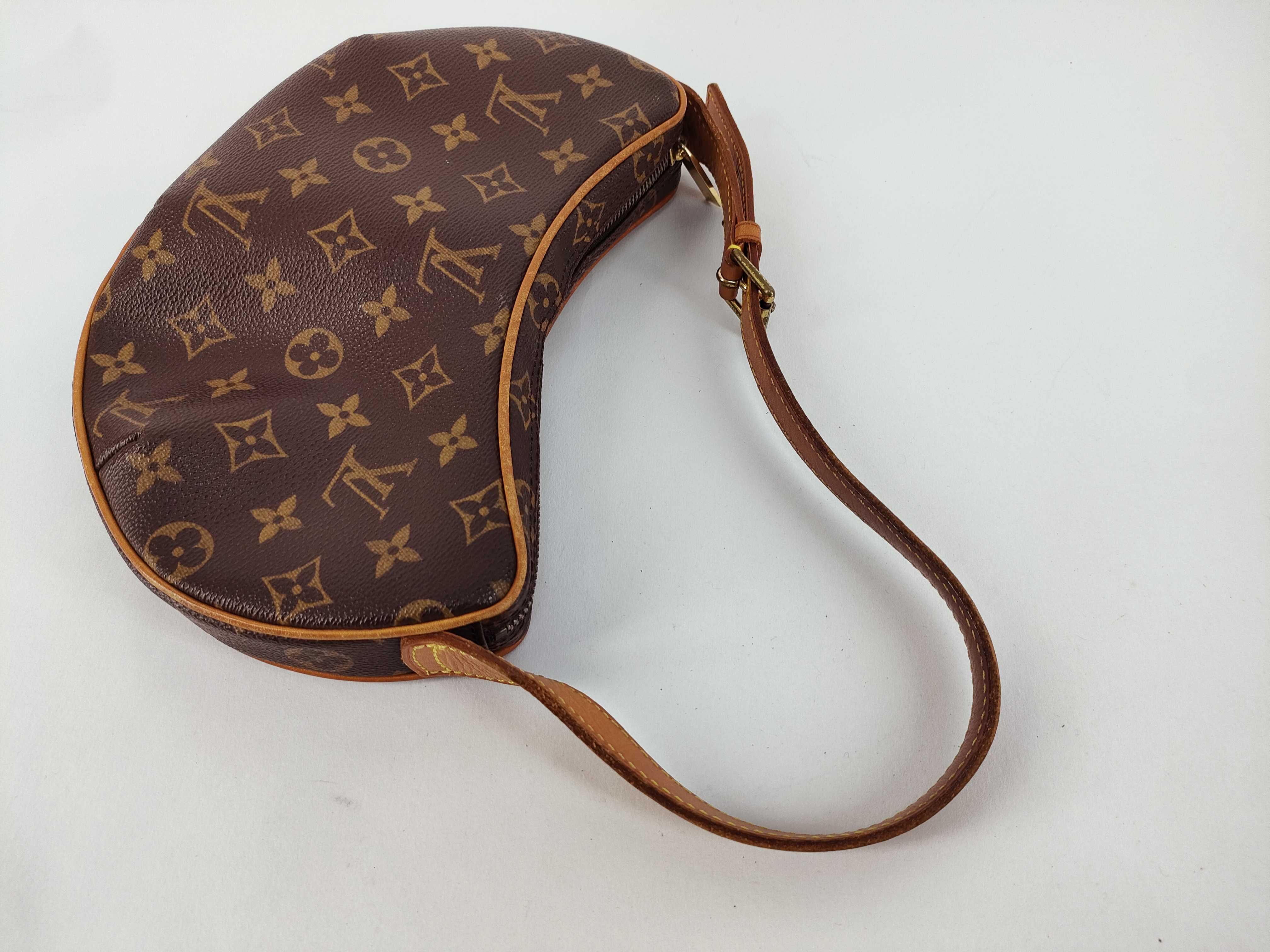 Monogram Pochette Croissant M51510 MI0093 Shoulder Bag — view 3