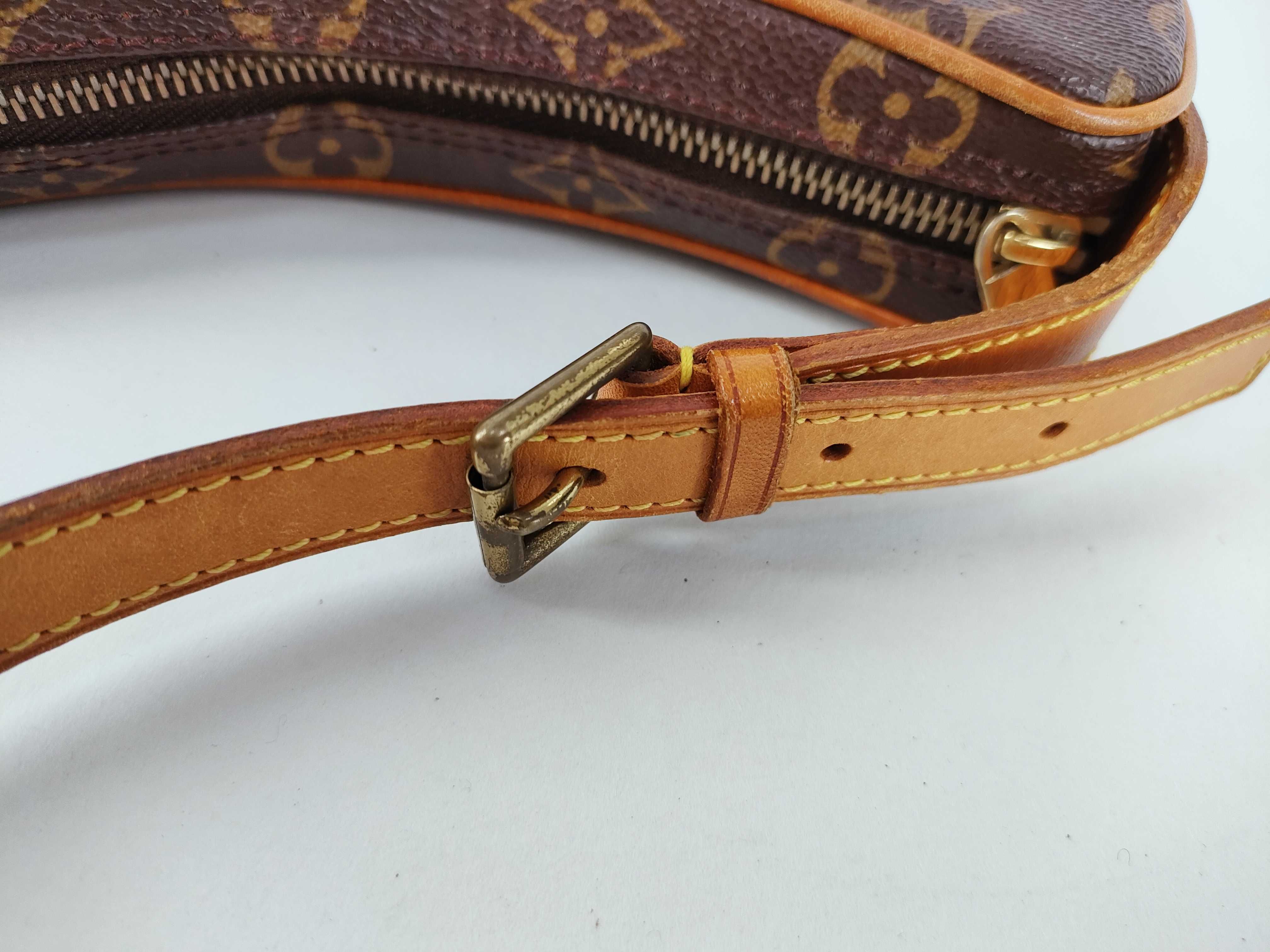 Monogram Pochette Croissant M51510 MI0093 Shoulder Bag — view 4