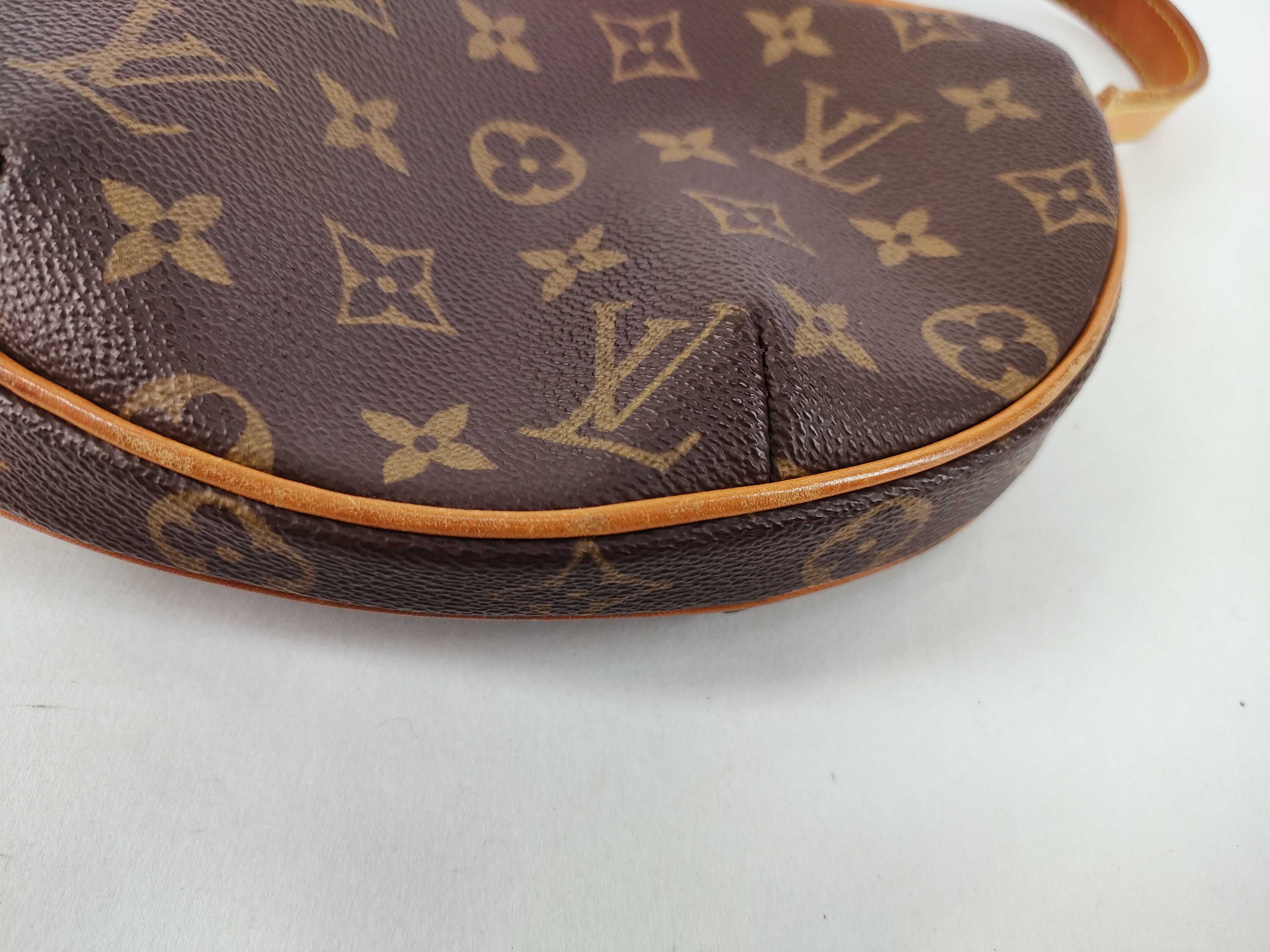 Monogram Pochette Croissant M51510 MI0093 Shoulder Bag — view 6